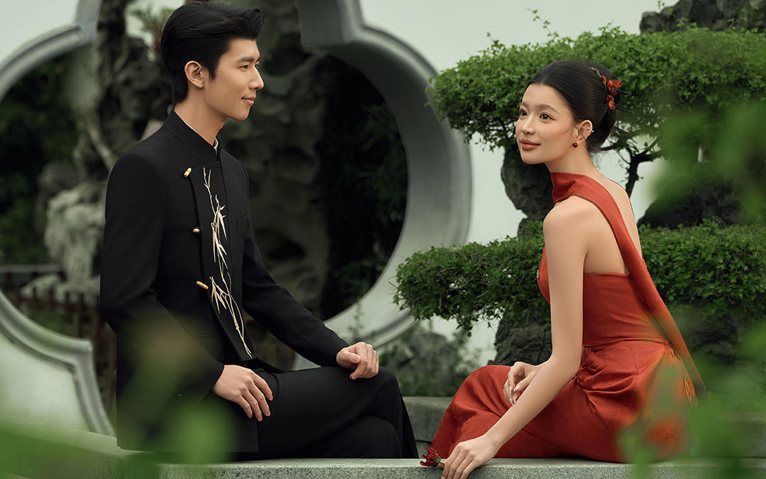 【西北龙摄影】红色新中式园林婚纱照