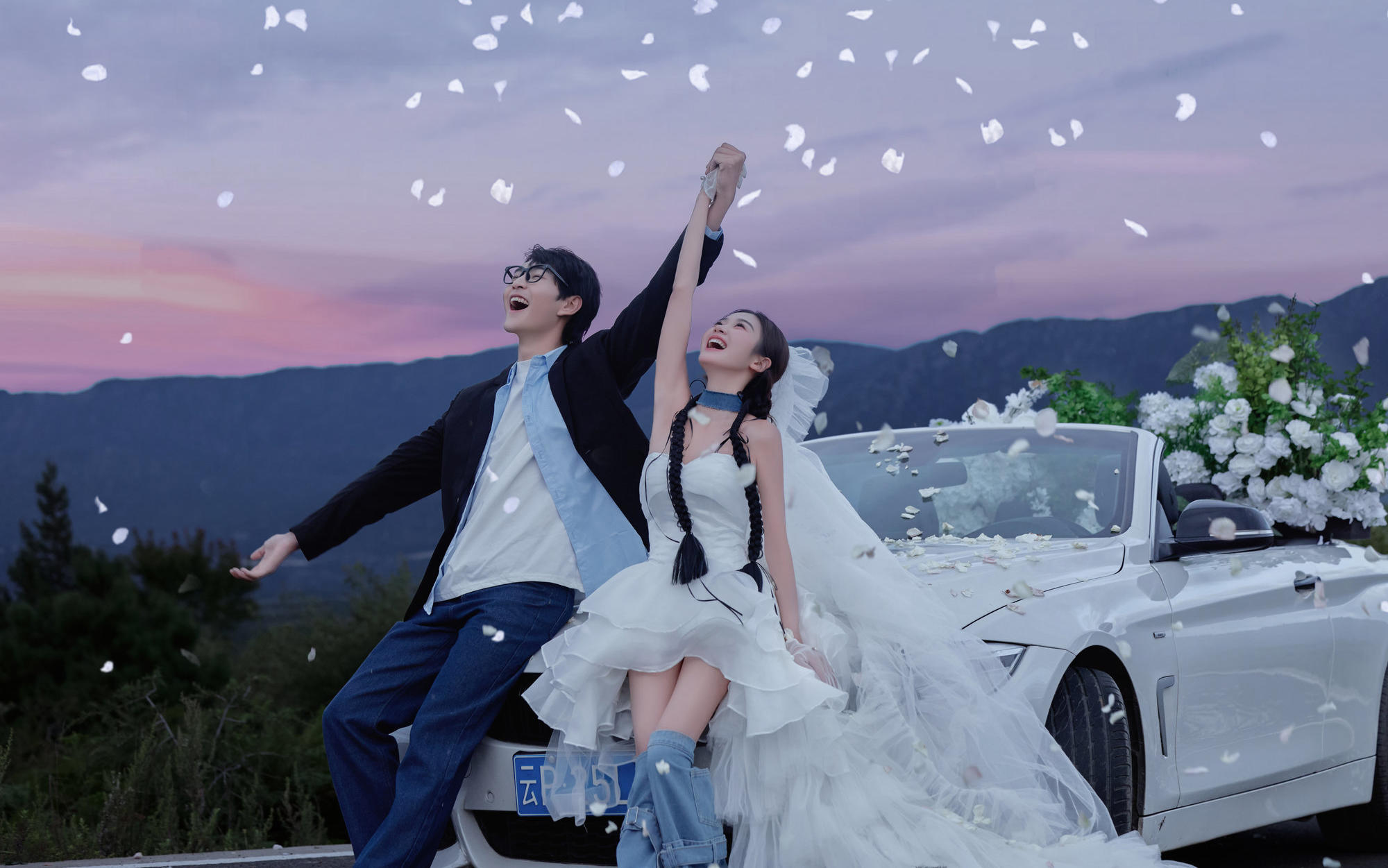 青春活力都市风格婚纱照  