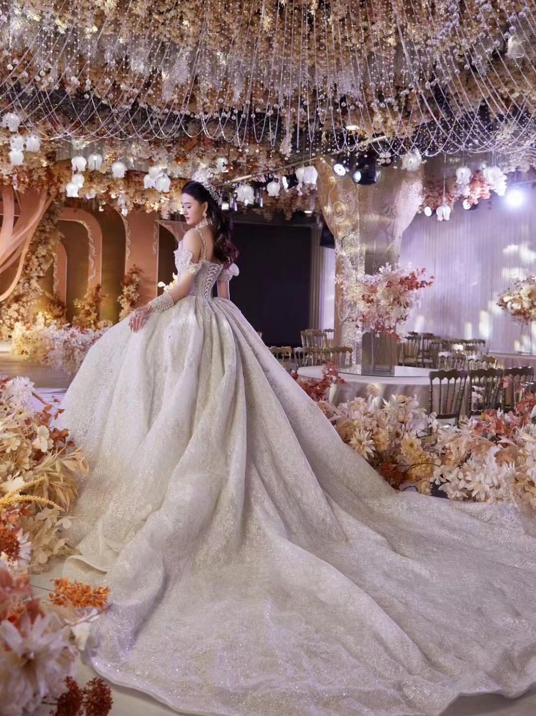 Celine妆典 | 主纱造型