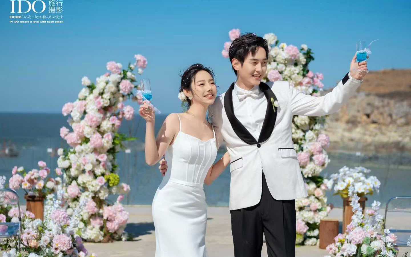 清新輕奢風(fēng)的浪漫儀式感婚照