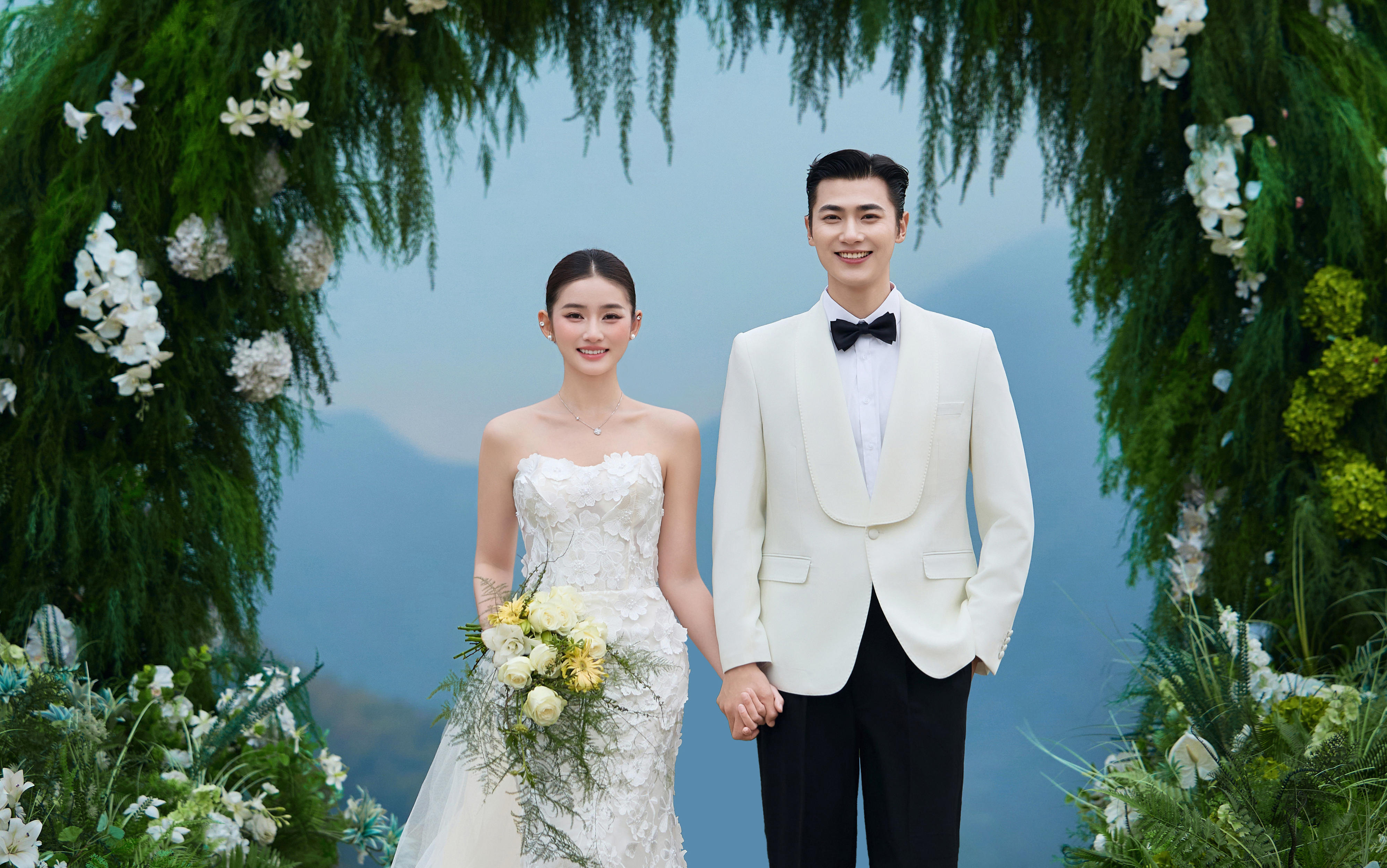 人气选择｜白纱邂逅绿茵，解锁清新感十足的爱情大片