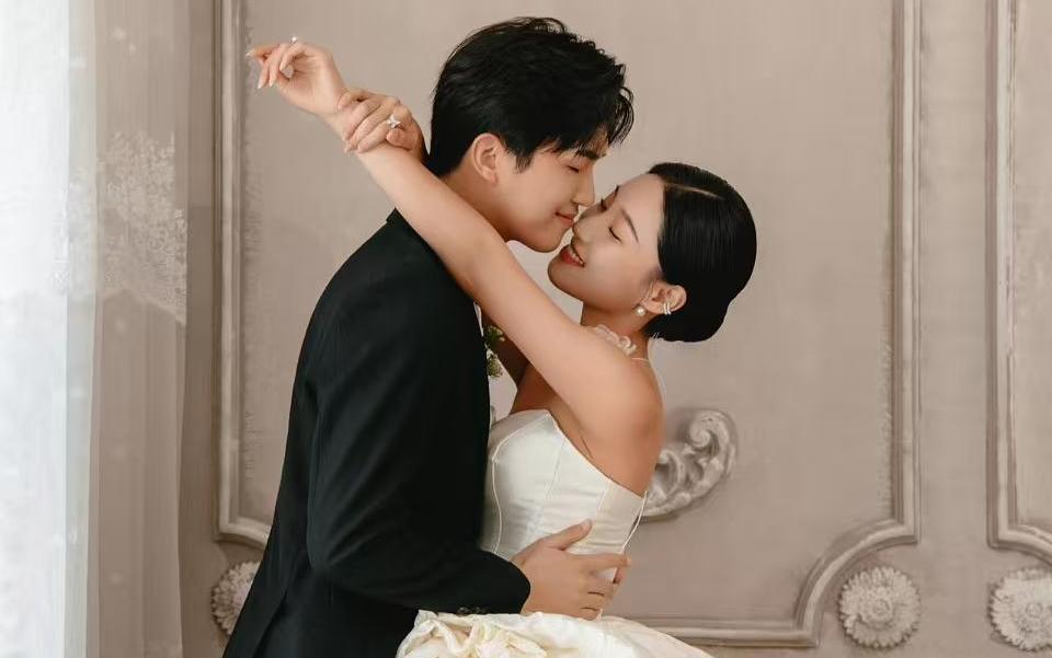 【法式室內(nèi)婚紗照好看不挑人】