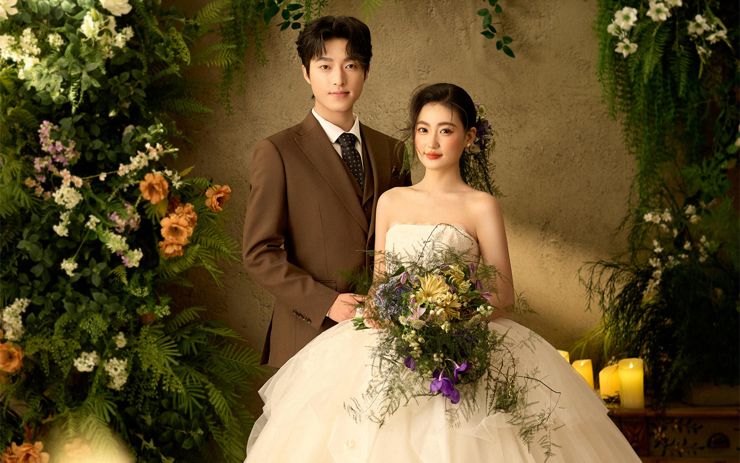 藏在花房里的法式氛圍感婚紗照