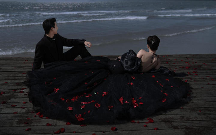 玫瑰藏甜蜜，酷美氛圍感拉滿