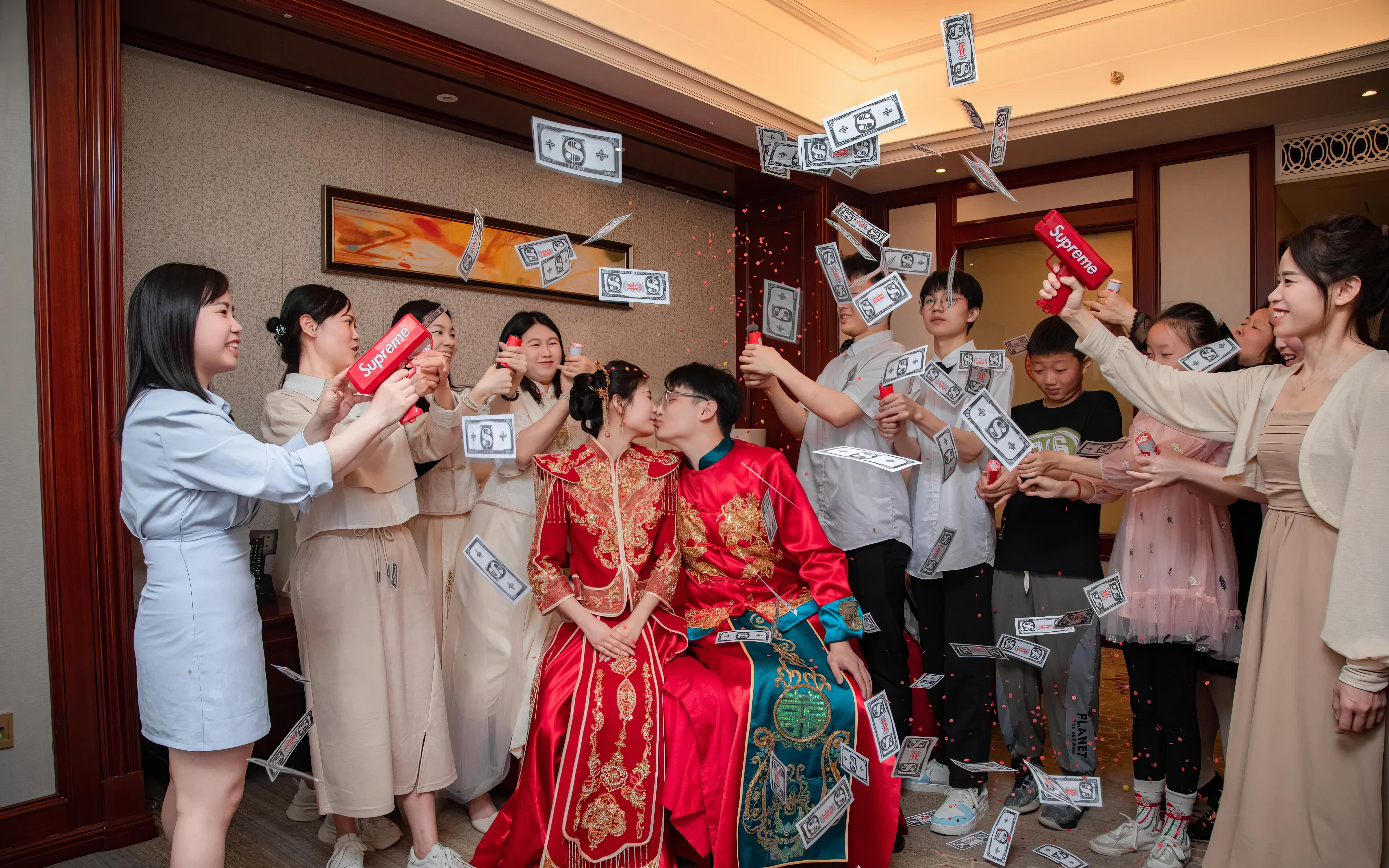 余笙婚紗攝影美學(xué)館--婚禮跟拍