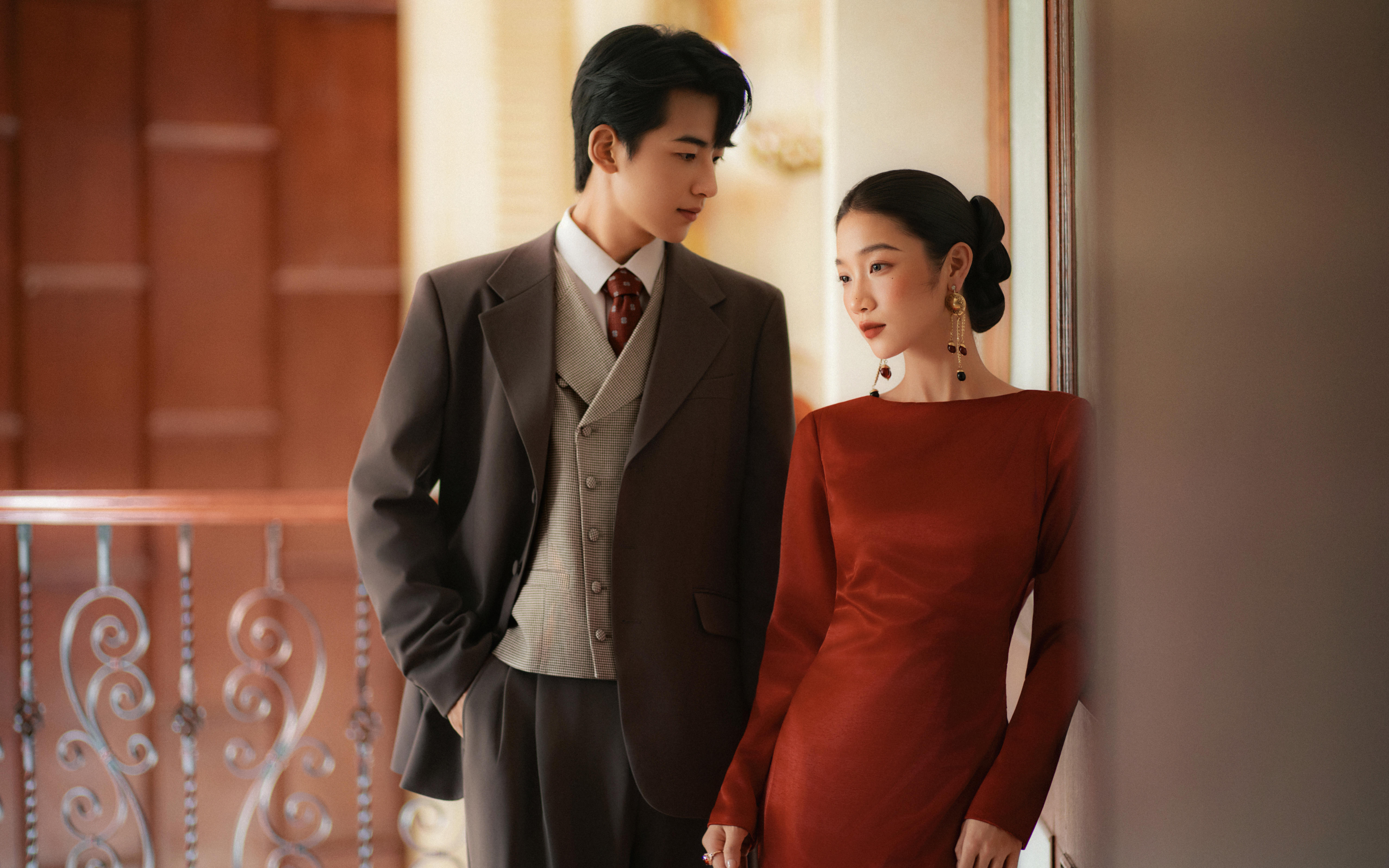 在古典风骨里，邂逅现代浪漫