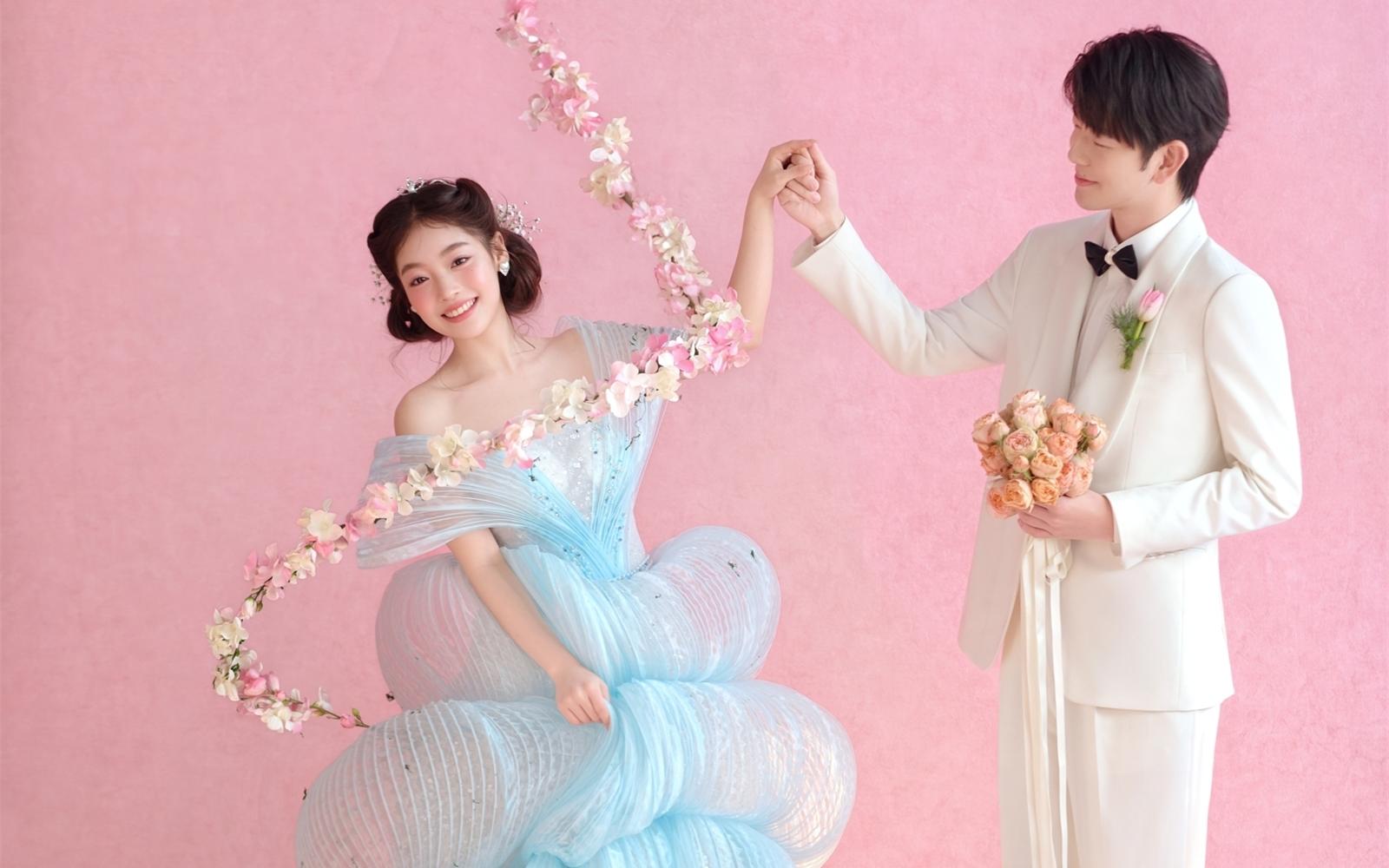 甜到心巴上的在逃公主风婚纱照，是心动的感觉呀💖