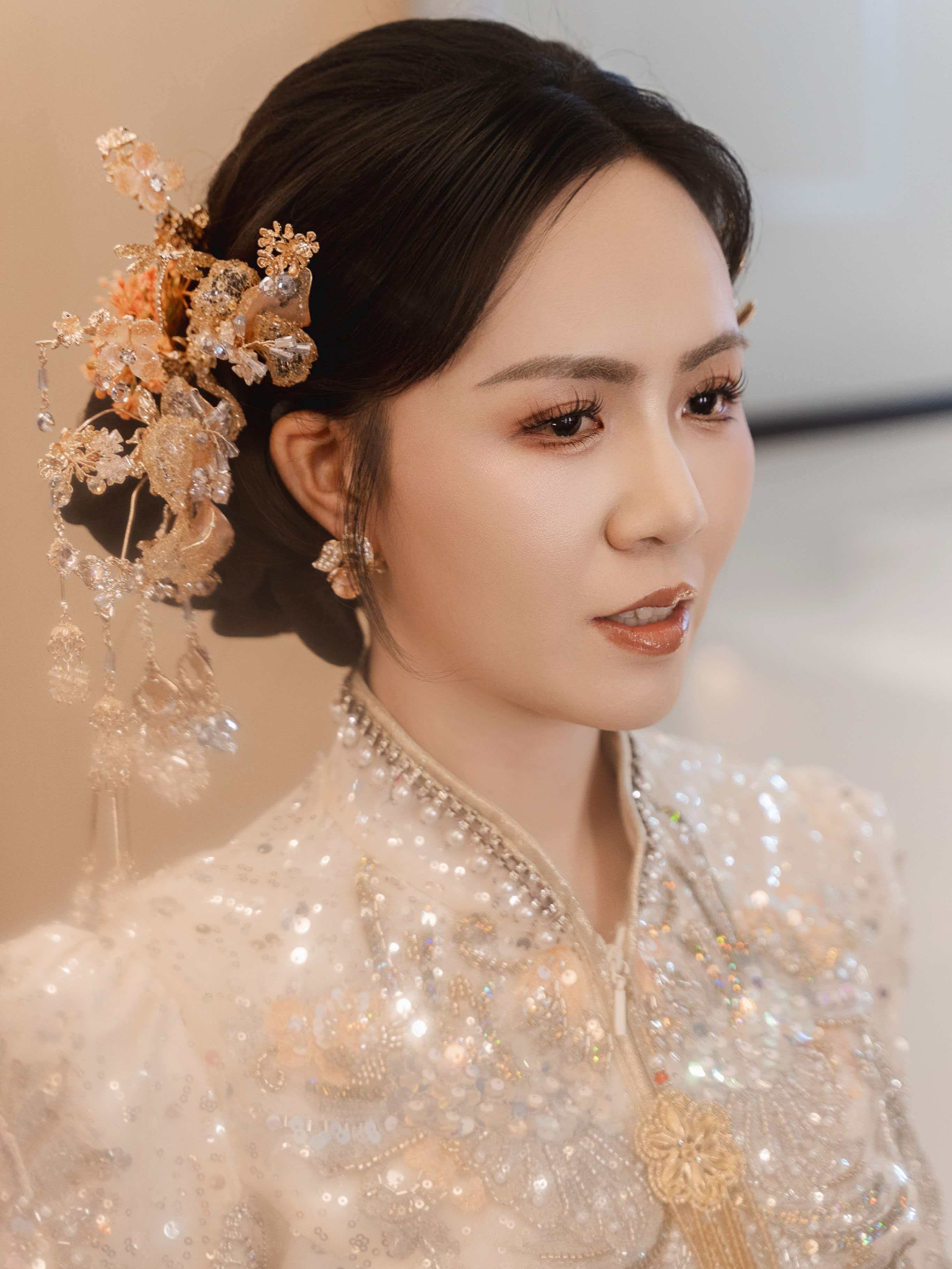 温婉秀禾妆造