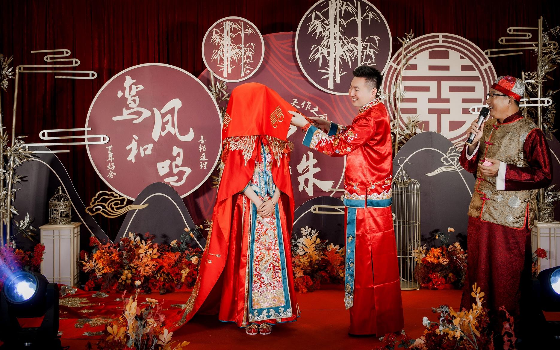 80-120人小型婚礼之选梦幻粉婚礼送婚纱租赁券