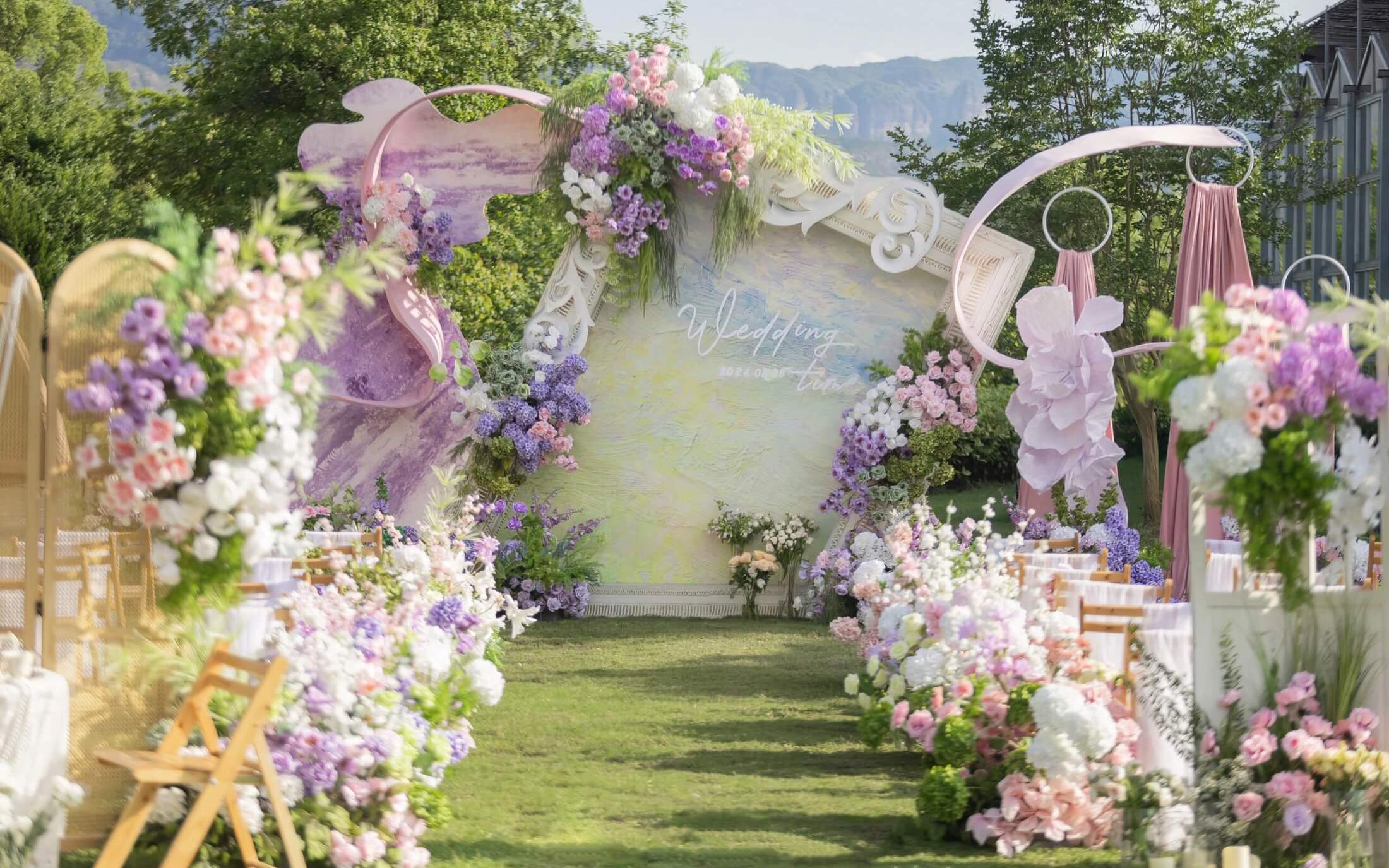 【岚婚礼】特价户外草坪婚礼送主持人