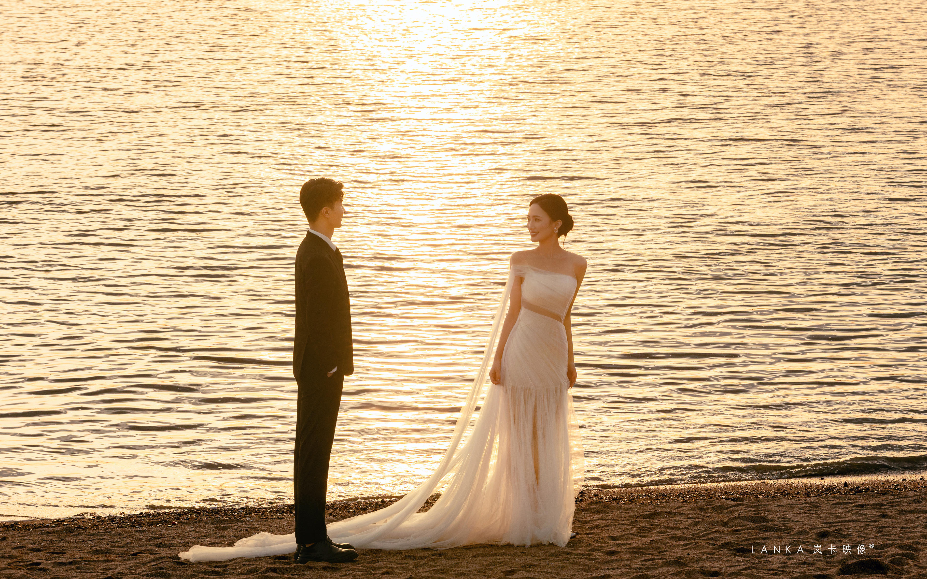 【嵐卡映像】海邊夕陽(yáng)婚紗照