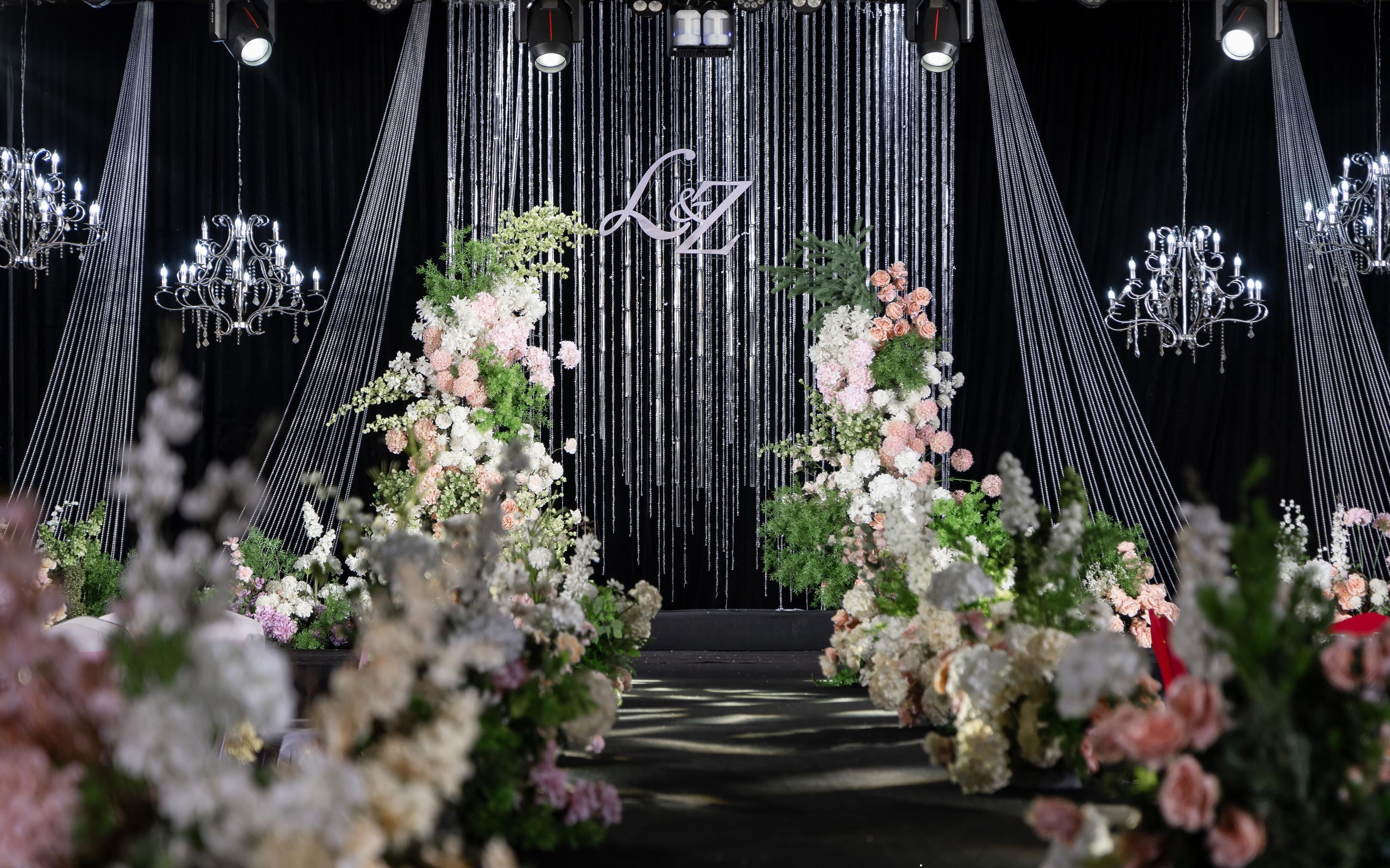 [ 兰卡婚礼宴会设计]沉浸韩式婚礼浪漫意境