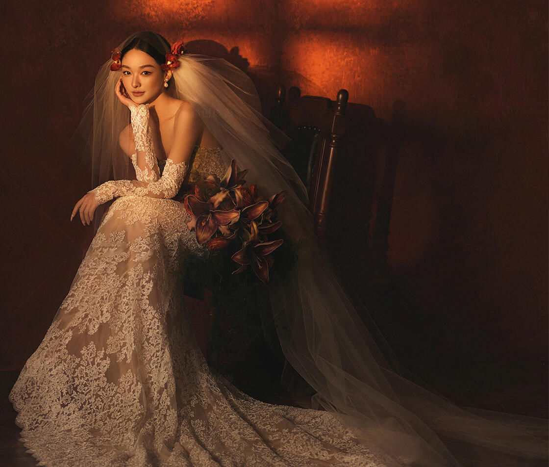 鱼尾复古风婚纱照