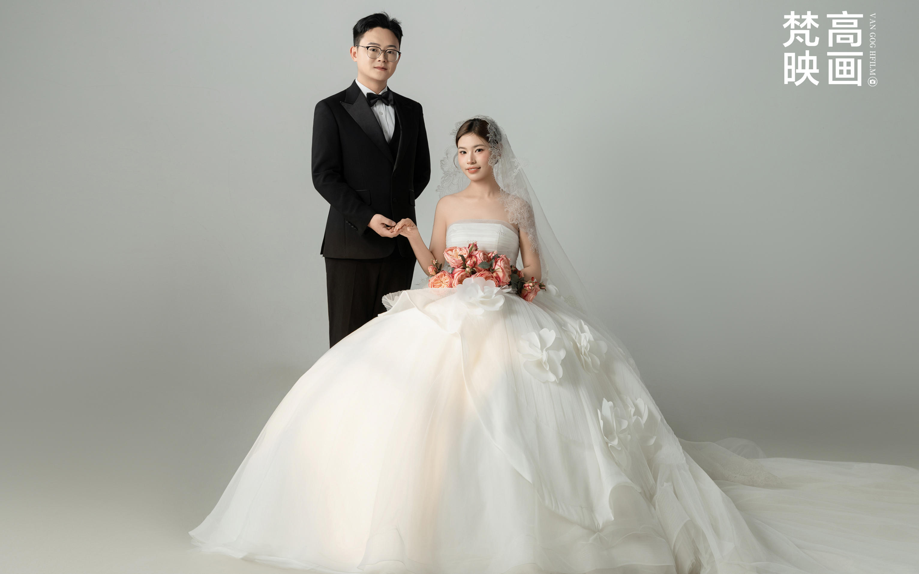 ??白紗私語 藏盡溫柔情愫