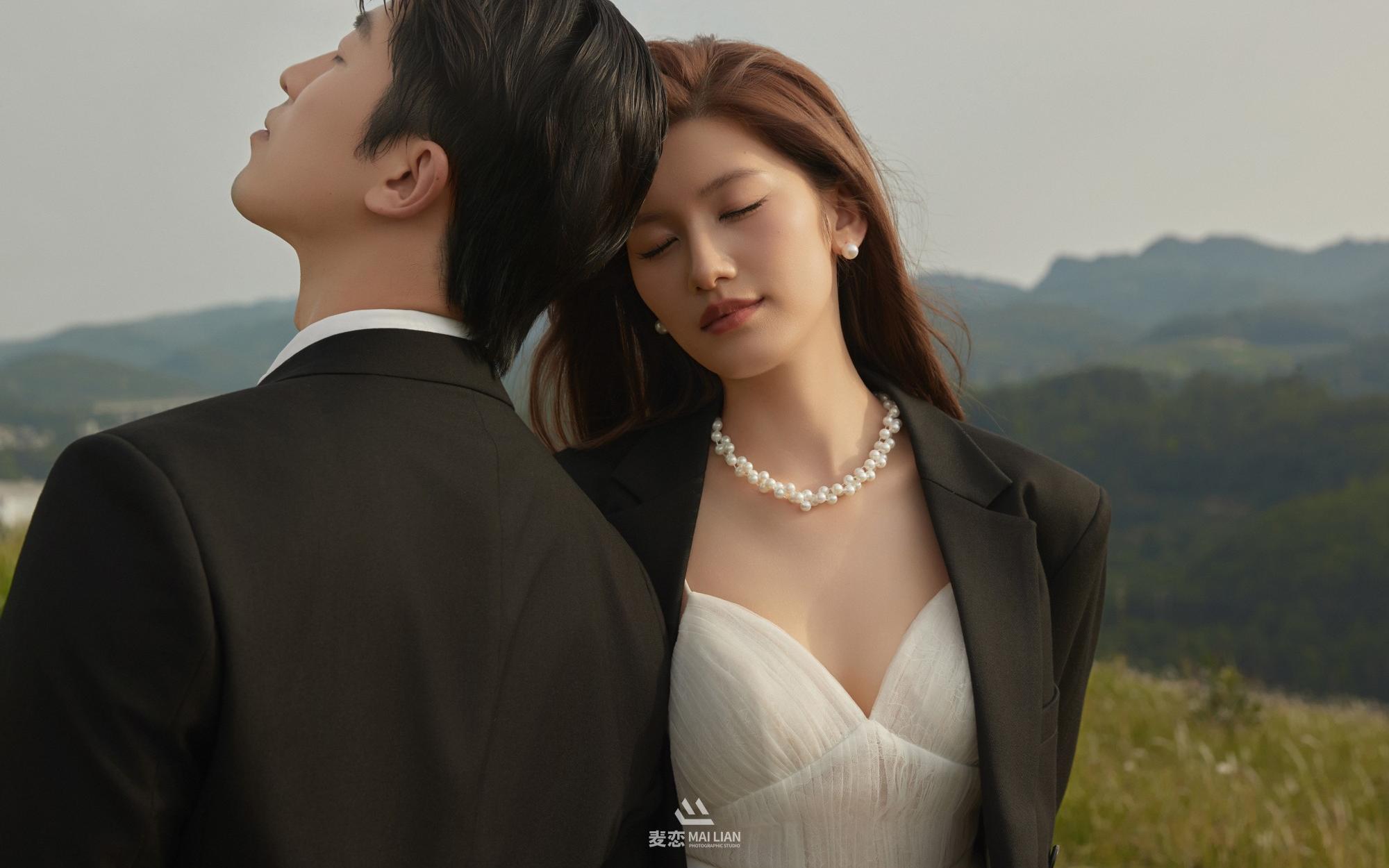 没骗我😝果然动作越大婚纱照越出片！