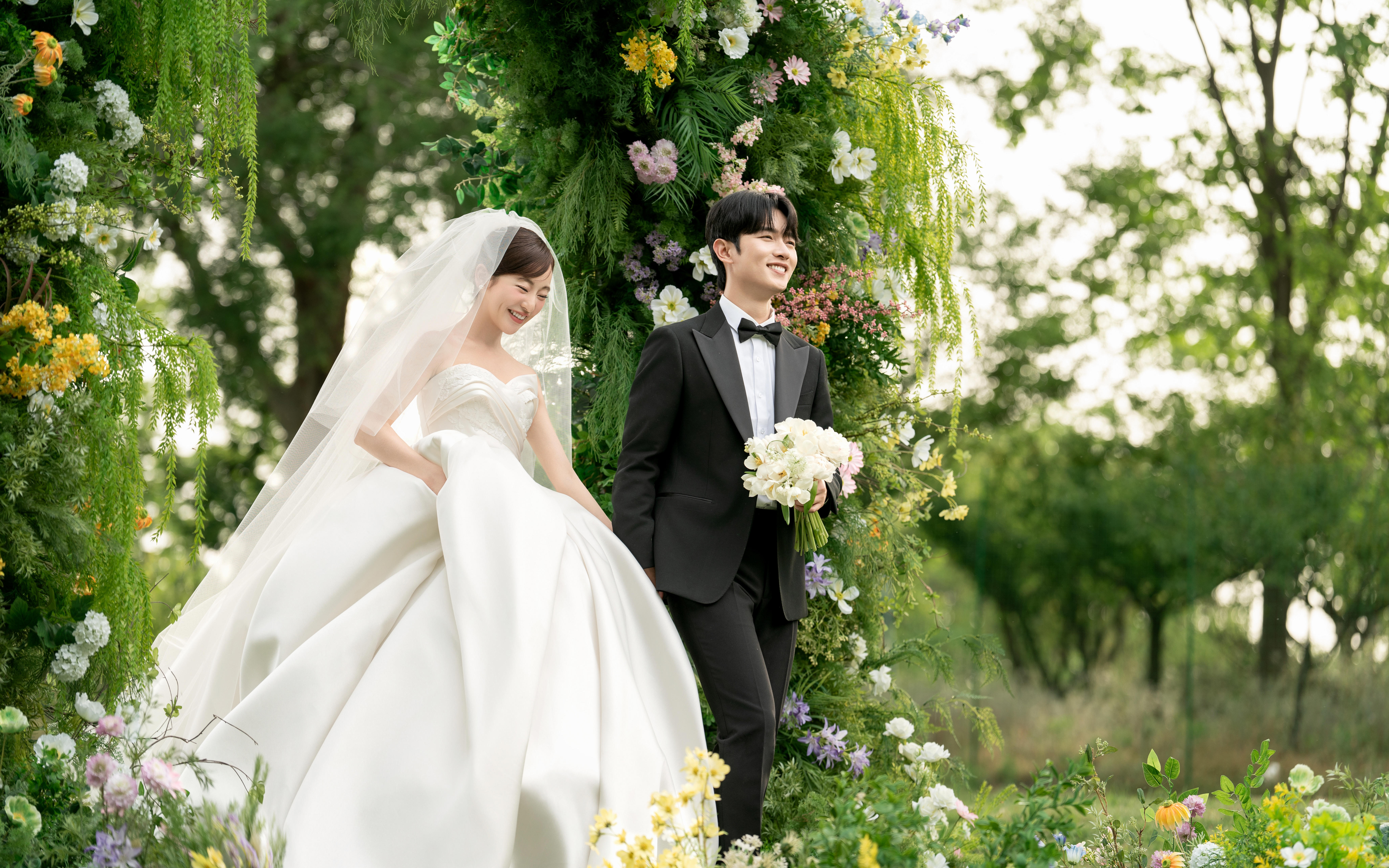 心動無數(shù)次??韓式草坪婚禮~儀式感婚紗照愛瘋了！