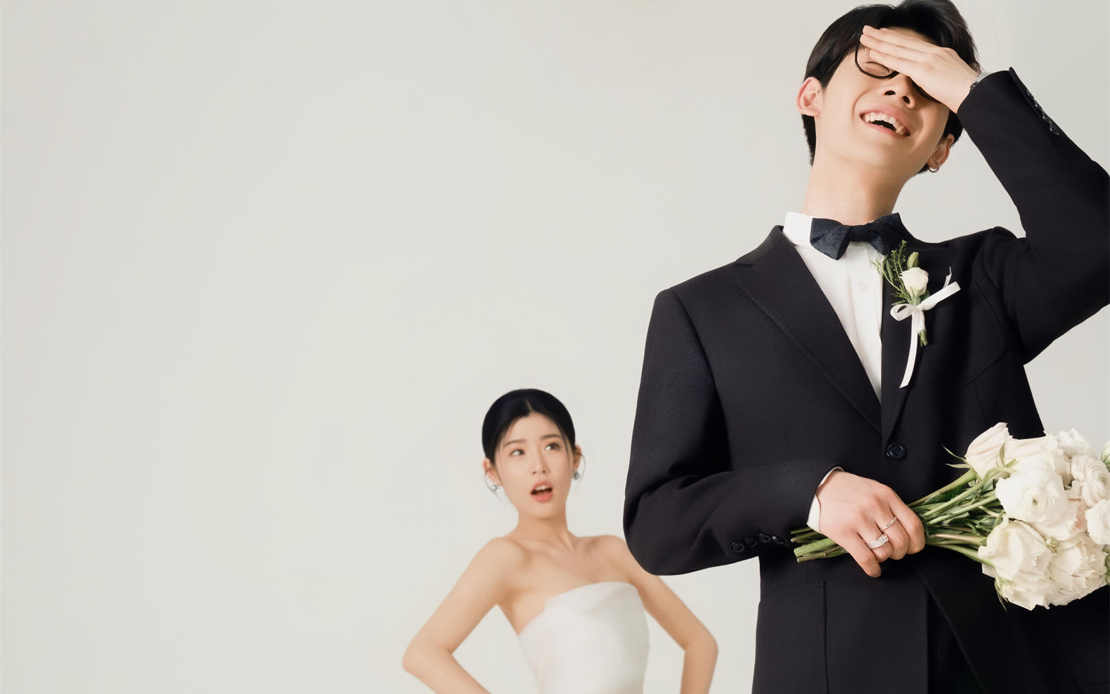 韩式极简风生命力婚纱照