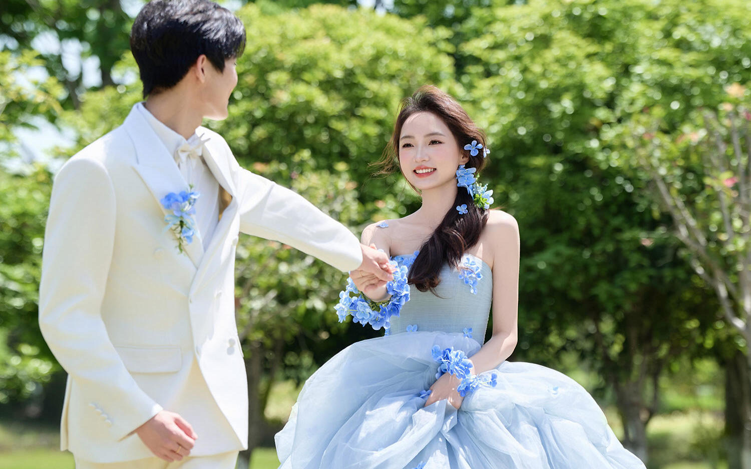 【森系草坪婚纱照清新到心巴🍃】