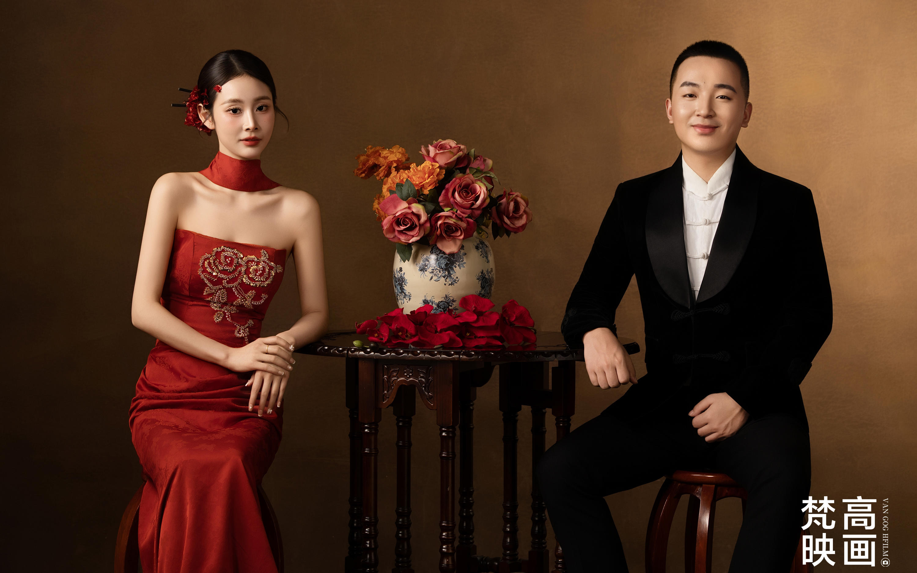 夢(mèng)回舊時(shí)光，復(fù)古婚紗照氛圍感拉滿??