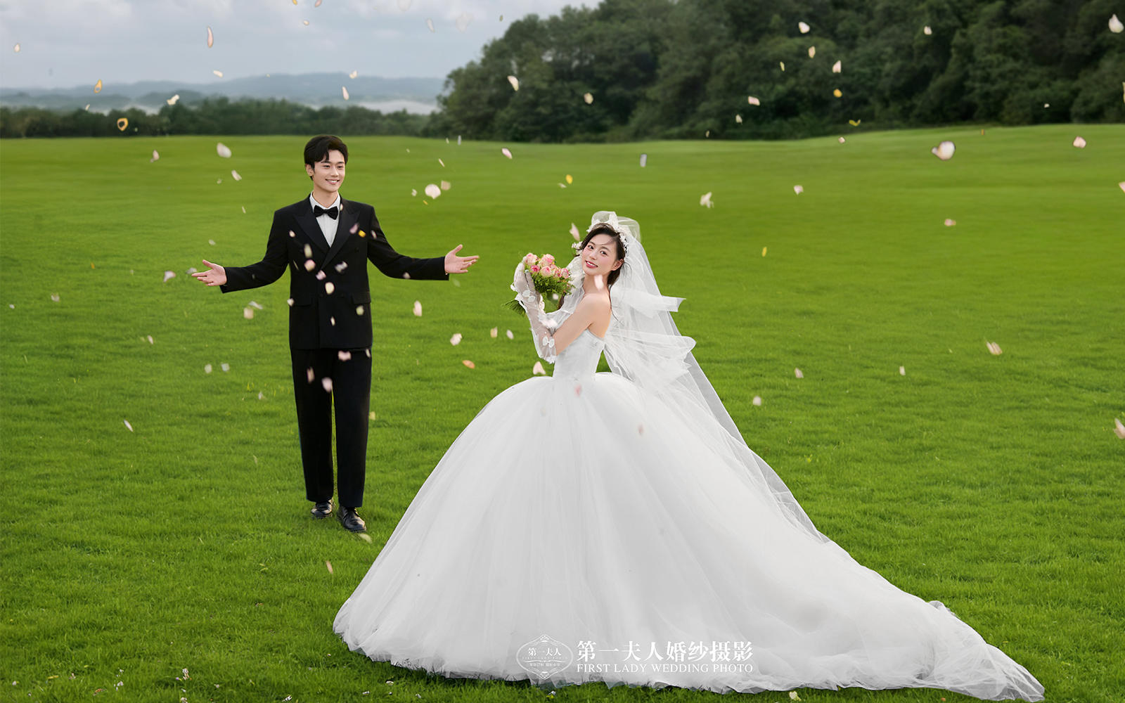 草坪森系婚纱照 | 客片欣赏