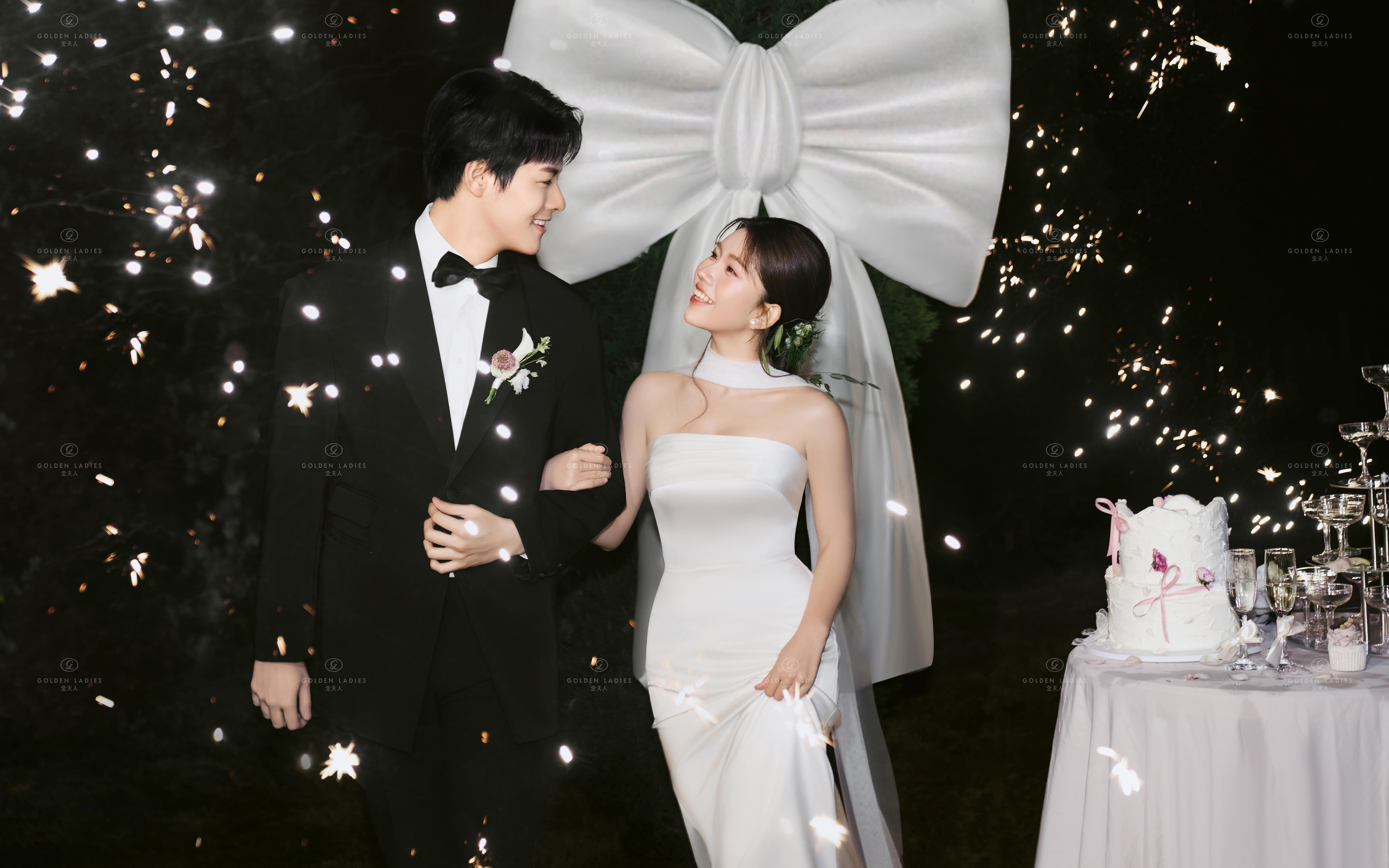 【金夫人】——活人感 氛围感仪式感满满的夜景婚照