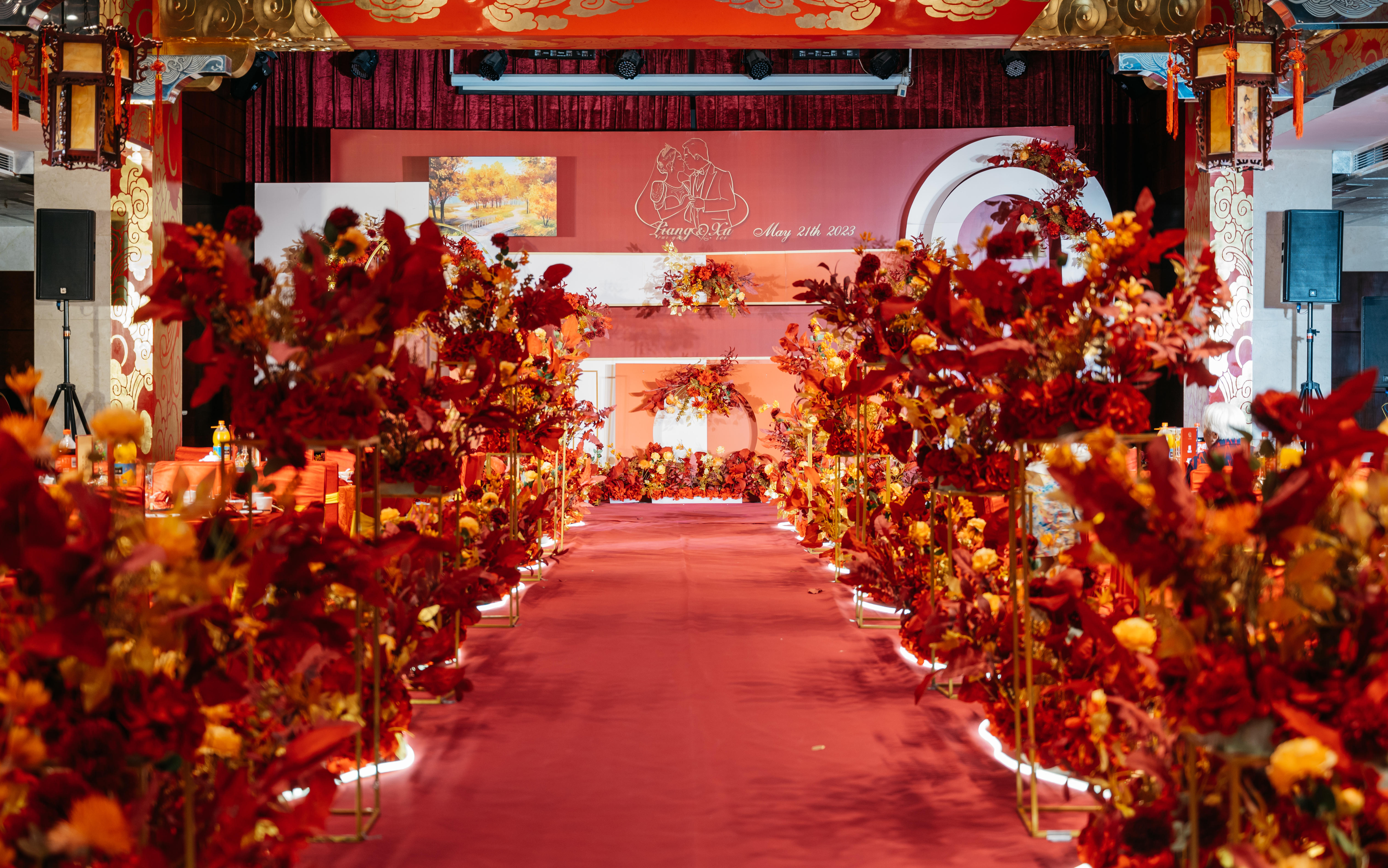 新款专属定制 小众婚礼【含四大+场布】 