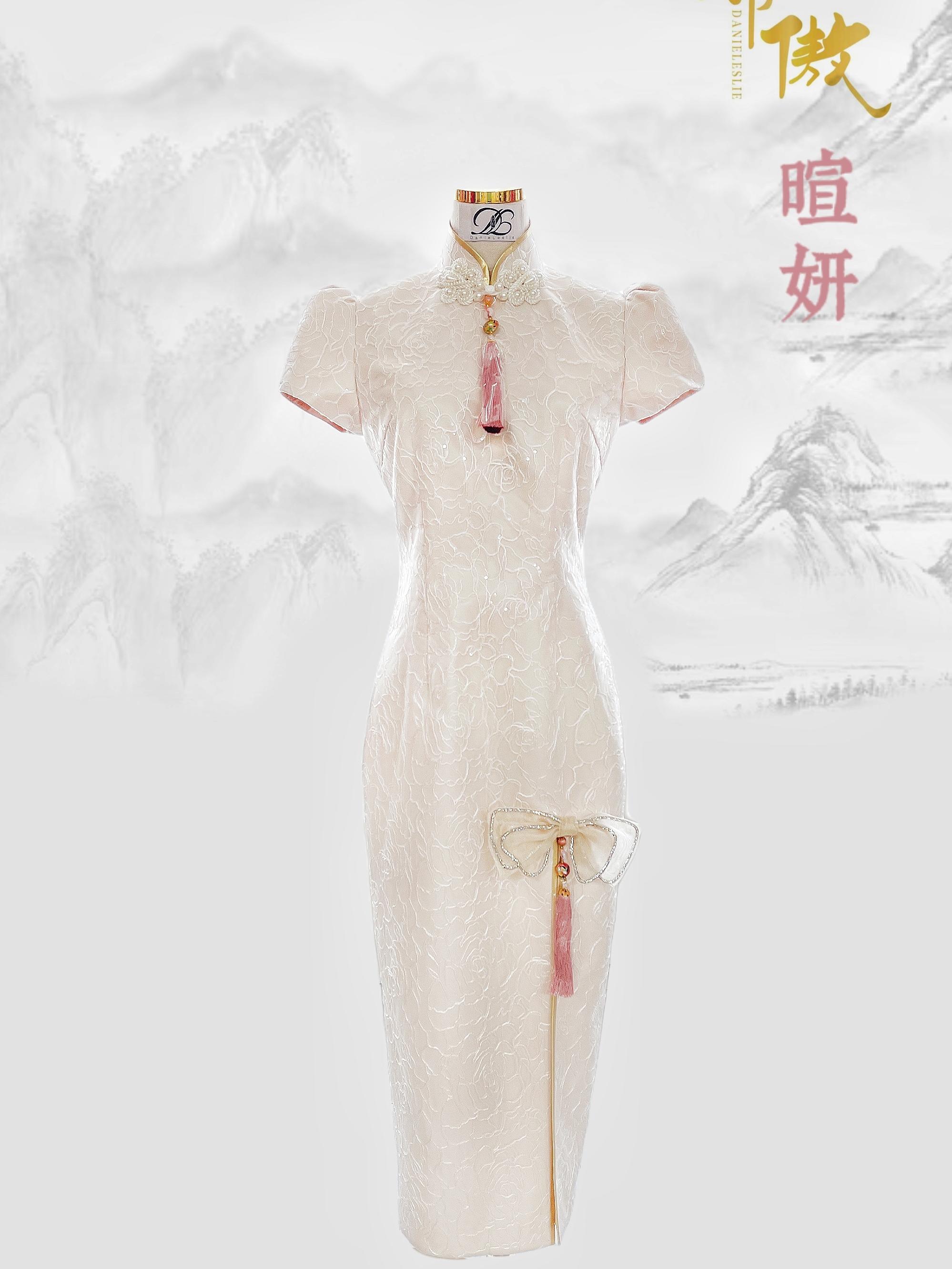 觅爱初见婚纱礼服馆