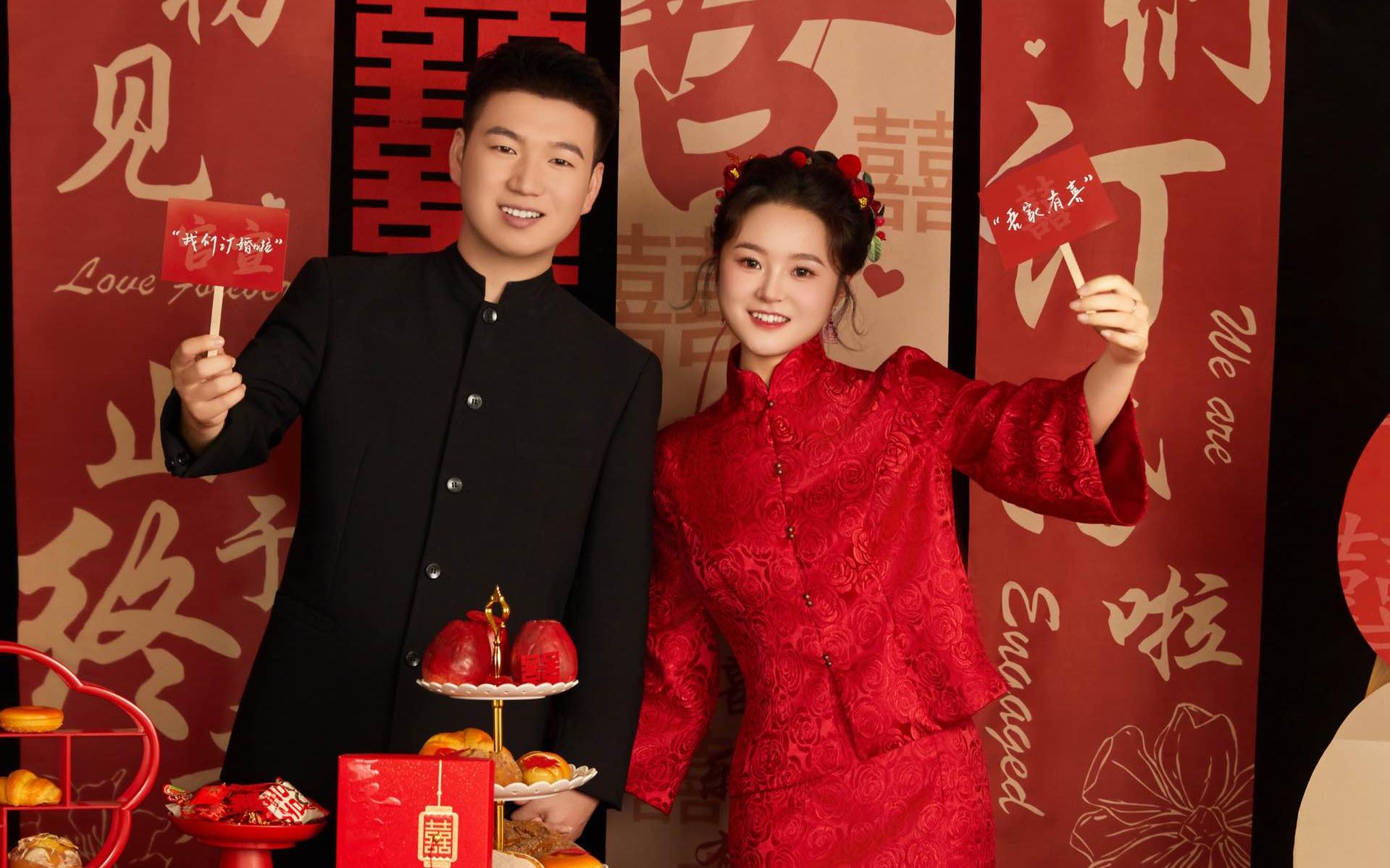 拍婚紗照的同時(shí)可以拍攝預(yù)制訂婚照呀