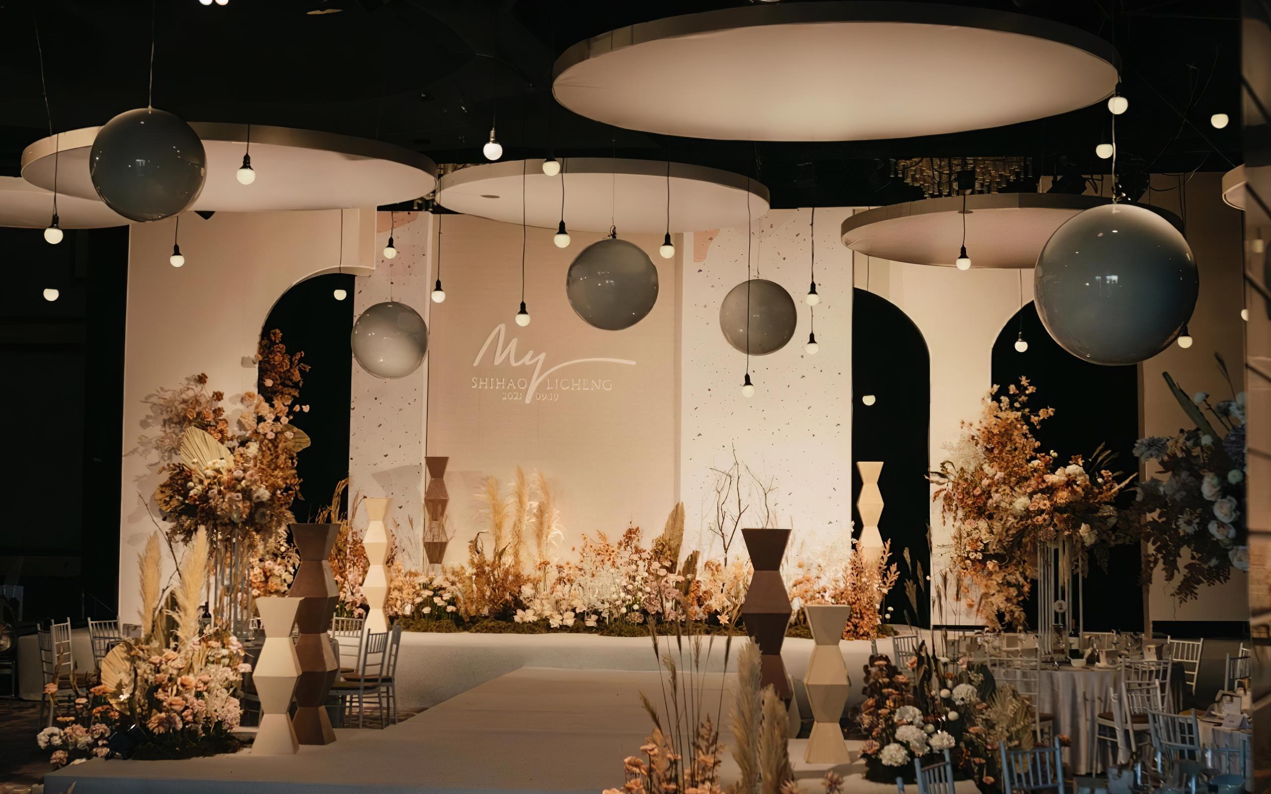  今喜婚礼——香槟色酒店婚礼