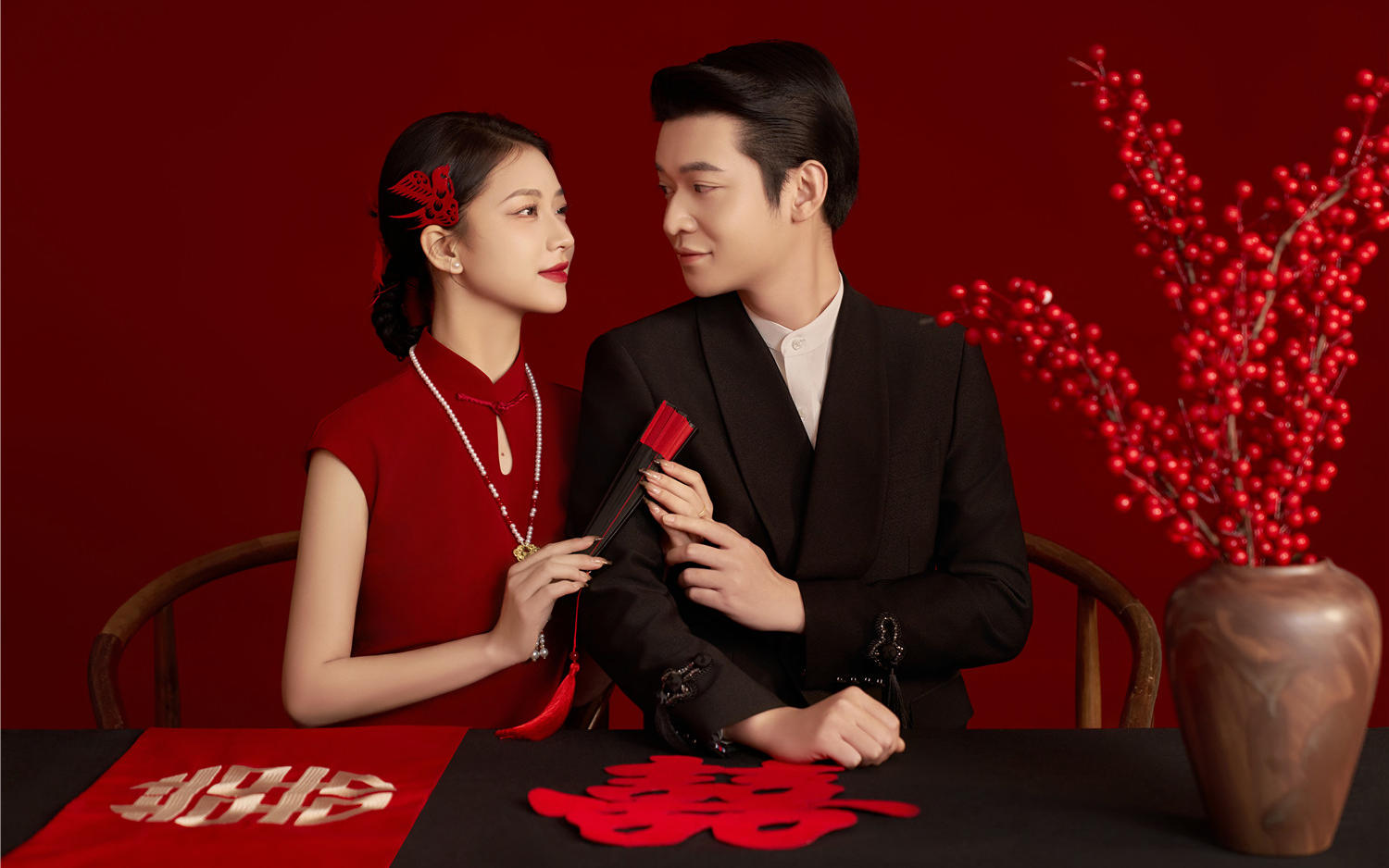 【西北龙摄影】解锁新中式中国红婚纱照