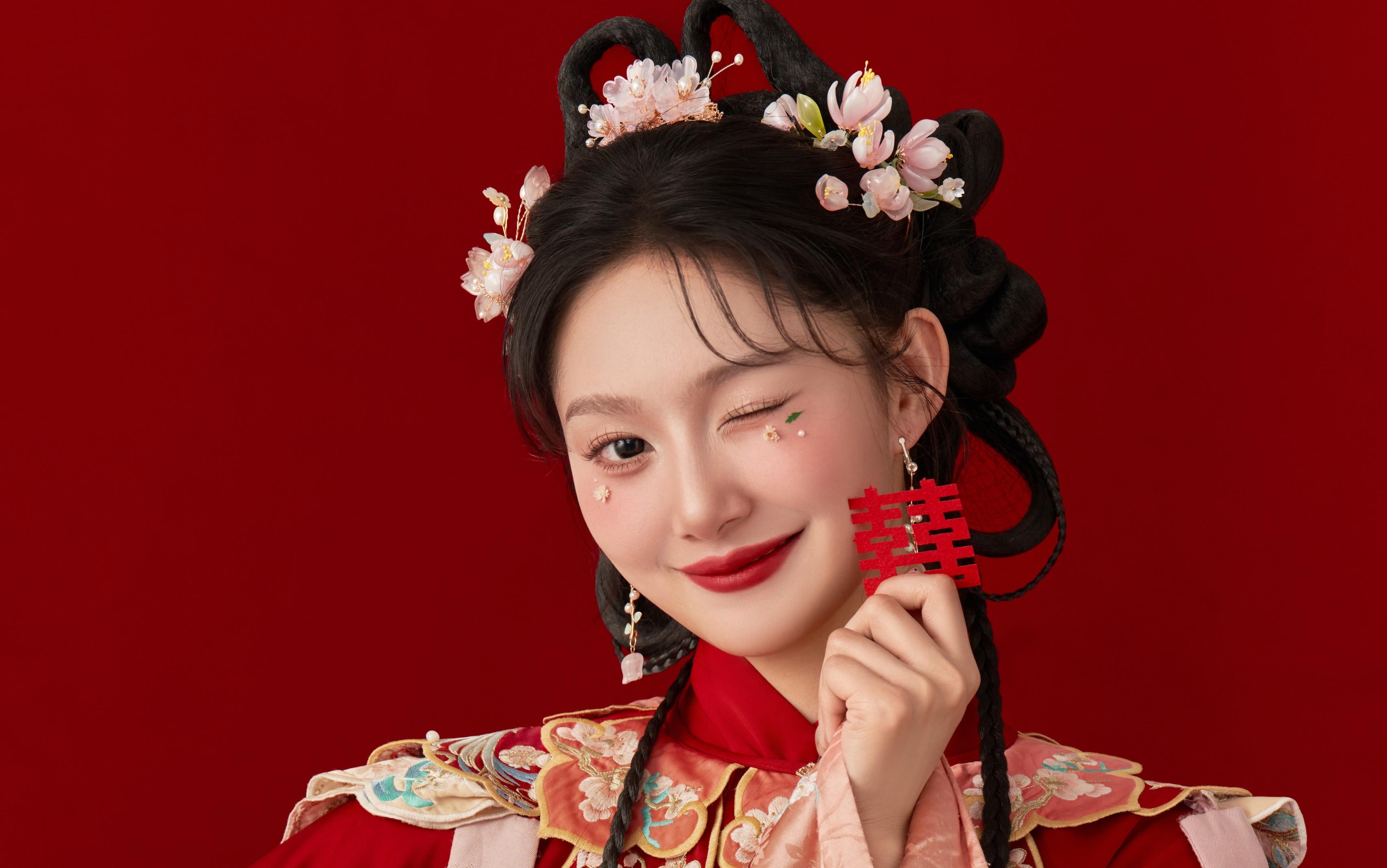 太乖咯‼️可爱俏皮汉服婚纱照谁拍谁上头啊