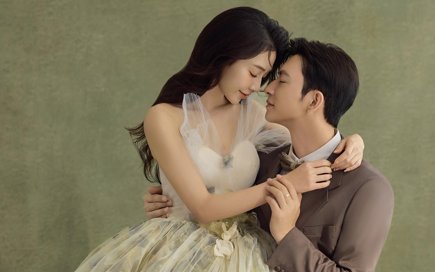 室内光影婚纱照💫唯美又高级💕