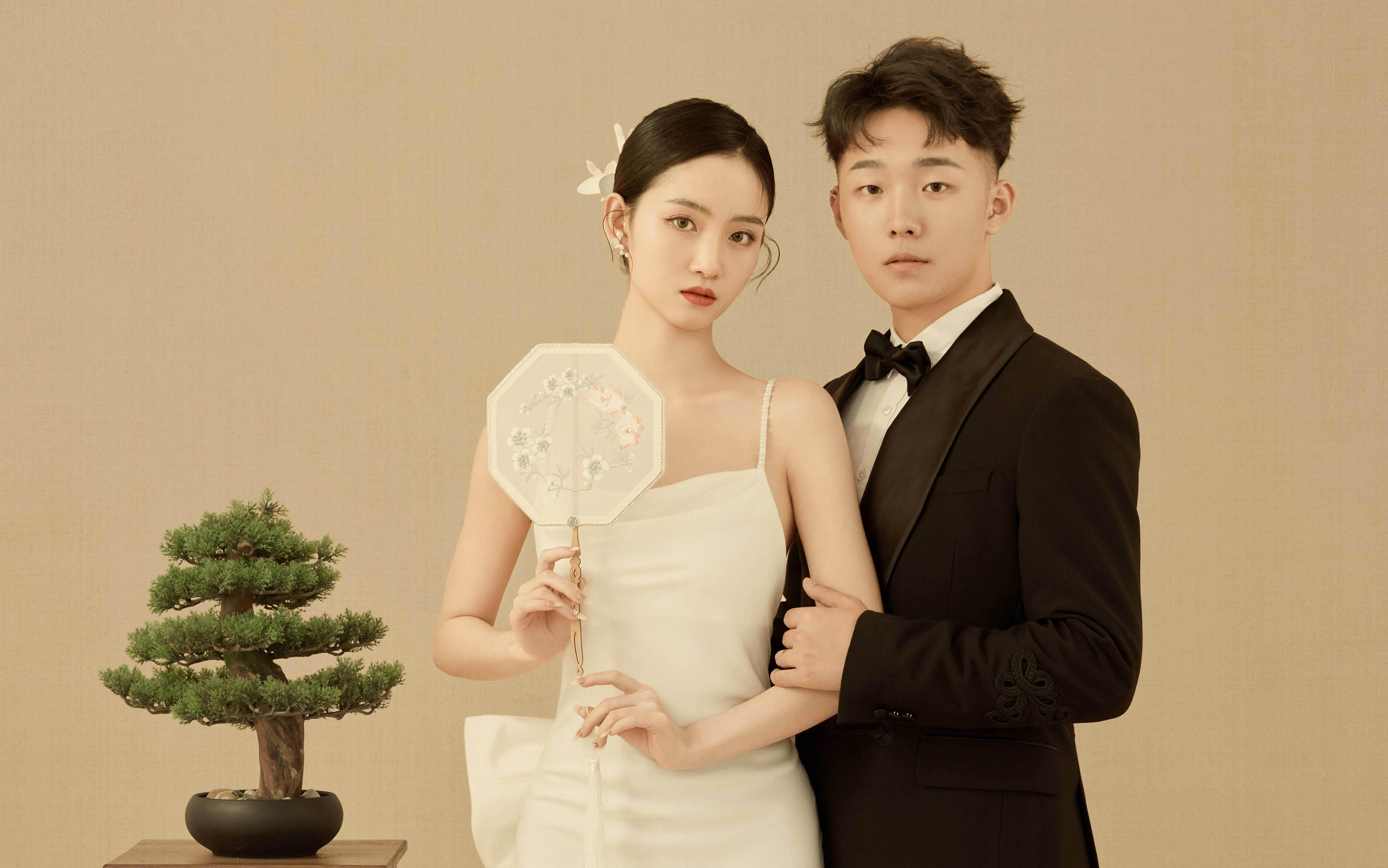 【施华洛艺格】室内工笔画鱼尾婚纱照