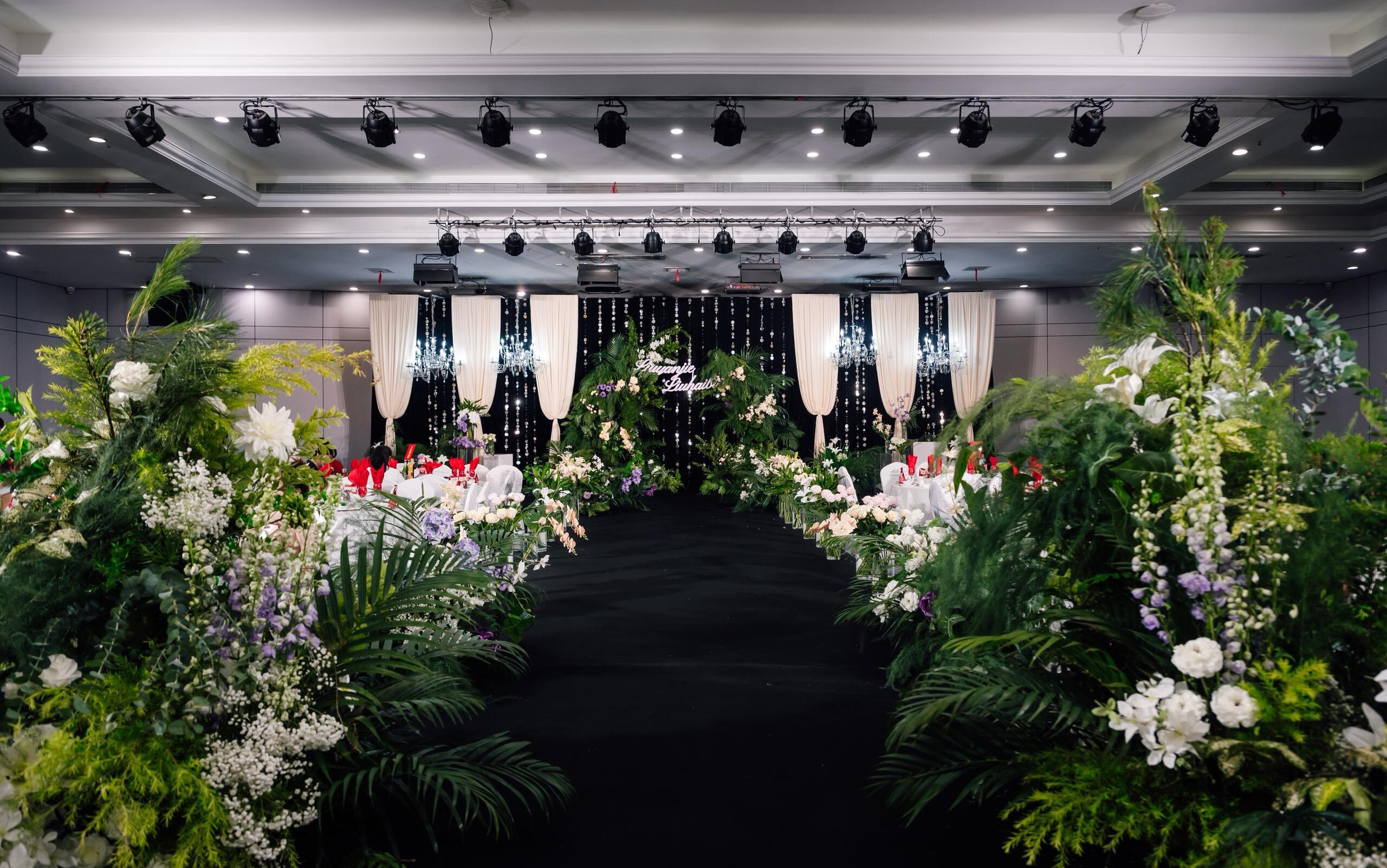  高級白綠韓式布幔婚禮??