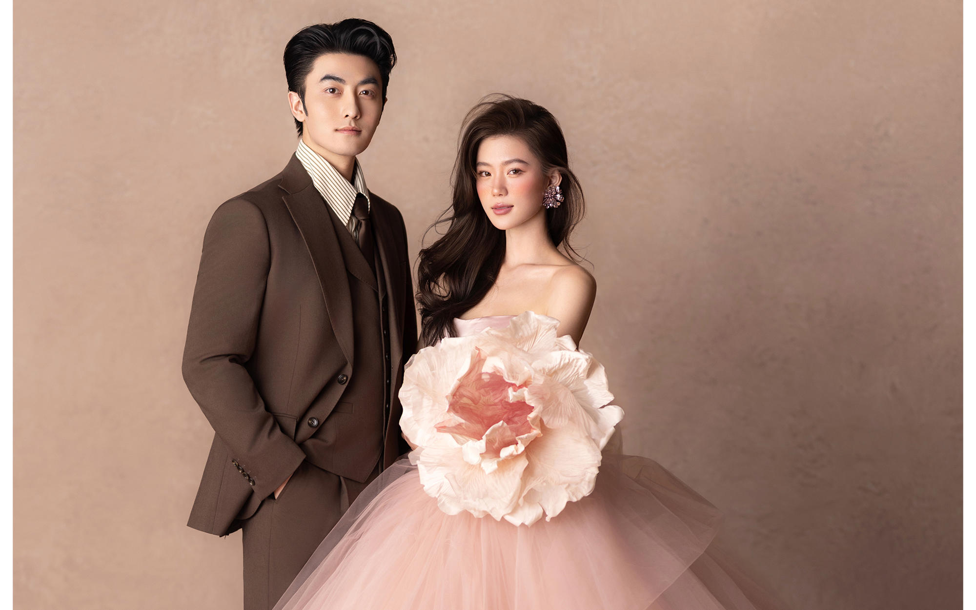 油画粉纱婚纱照浪漫到极 致（花汀）