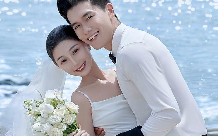 高级感满满的礁石婚纱照~姐妹冲啊