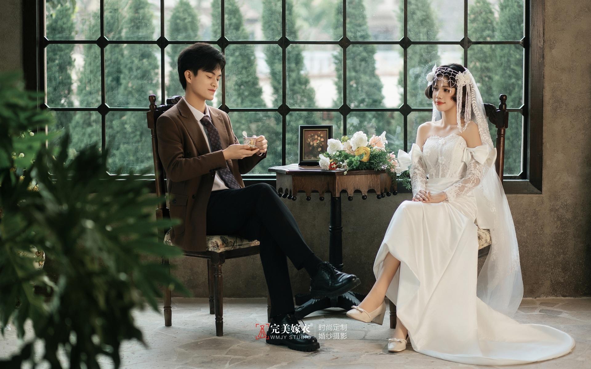 【法式夢(mèng)境】邂逅一場(chǎng)油畫(huà)里的法式婚紗照