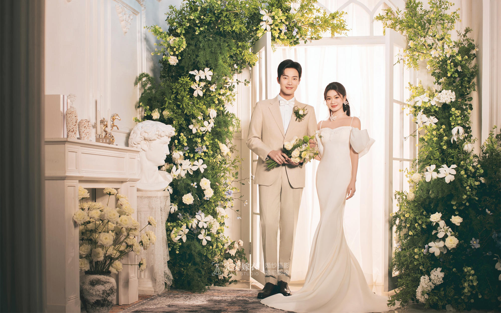 【繁花之境】花房婚纱照秒变在逃公主！少女感太仙了