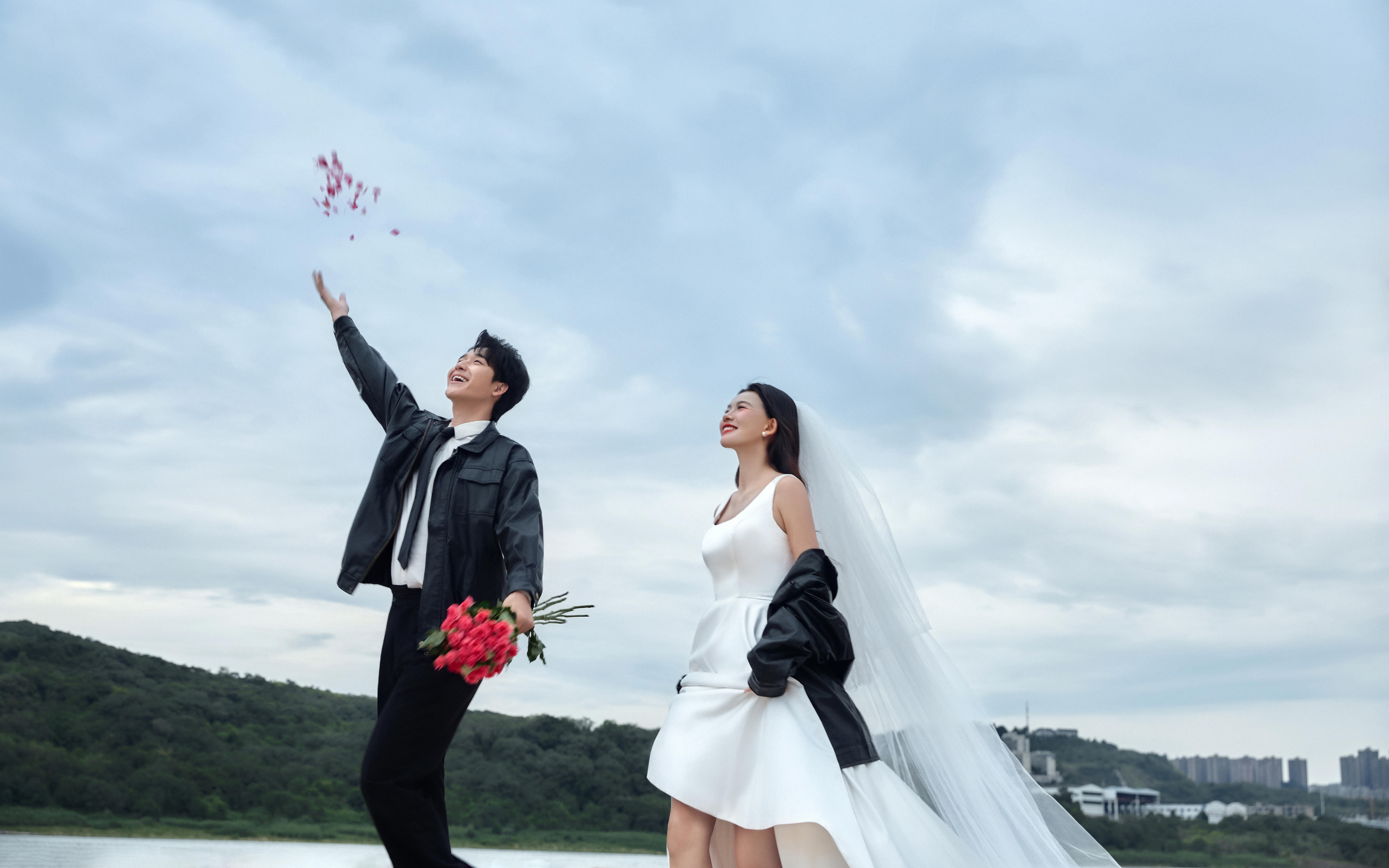 梵梦®原创 | 00后超绝活人感婚纱照