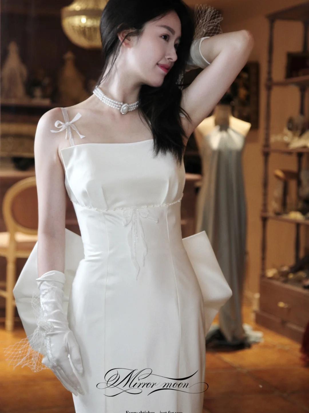 少女感十足的缎面鱼尾婚纱🤍