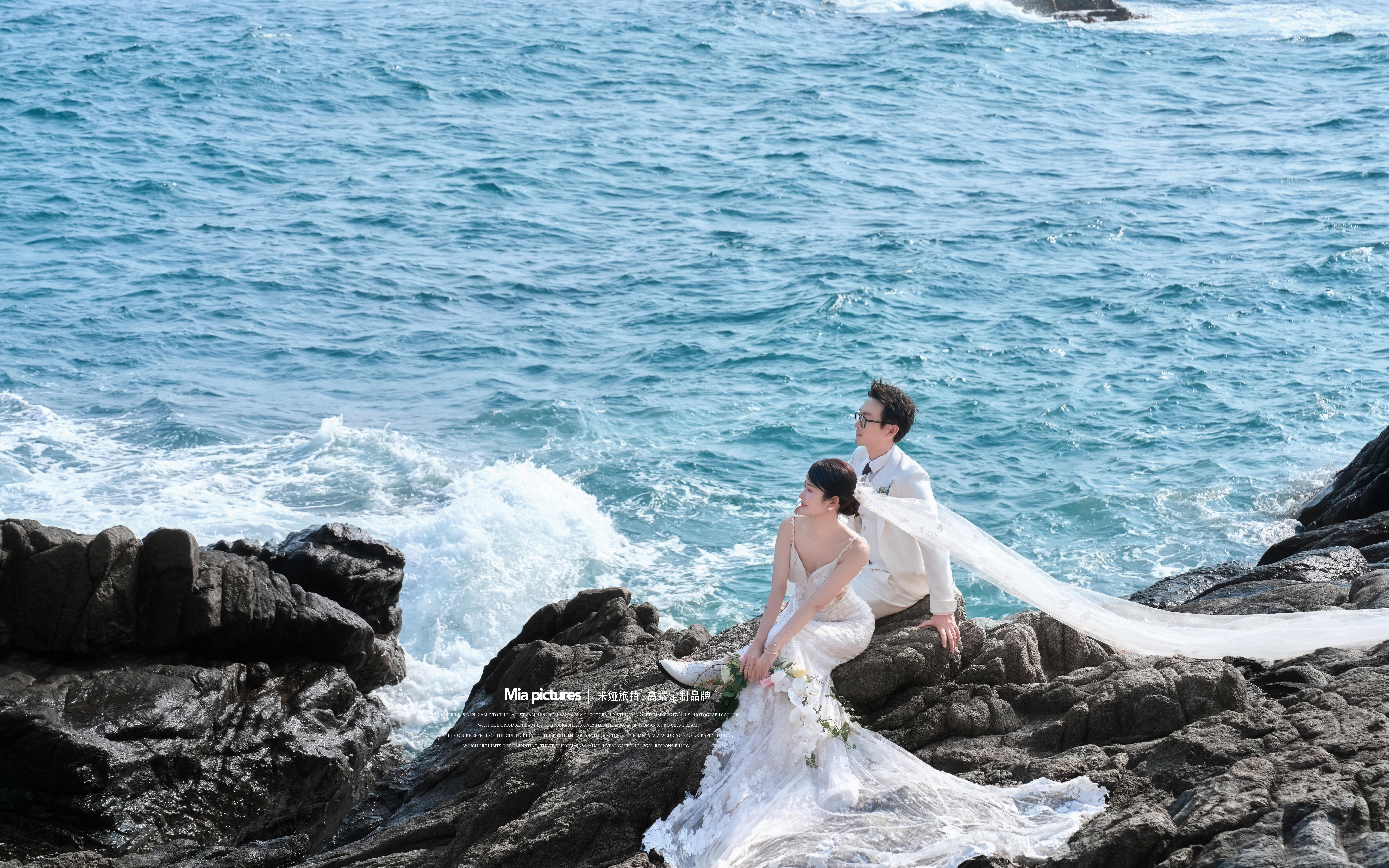 镜头定格|在浪尖礁石上嫁给自由与爱情🌊💍