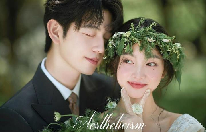 ‘公主殿下~请来拍！！小清新草坪婚纱照