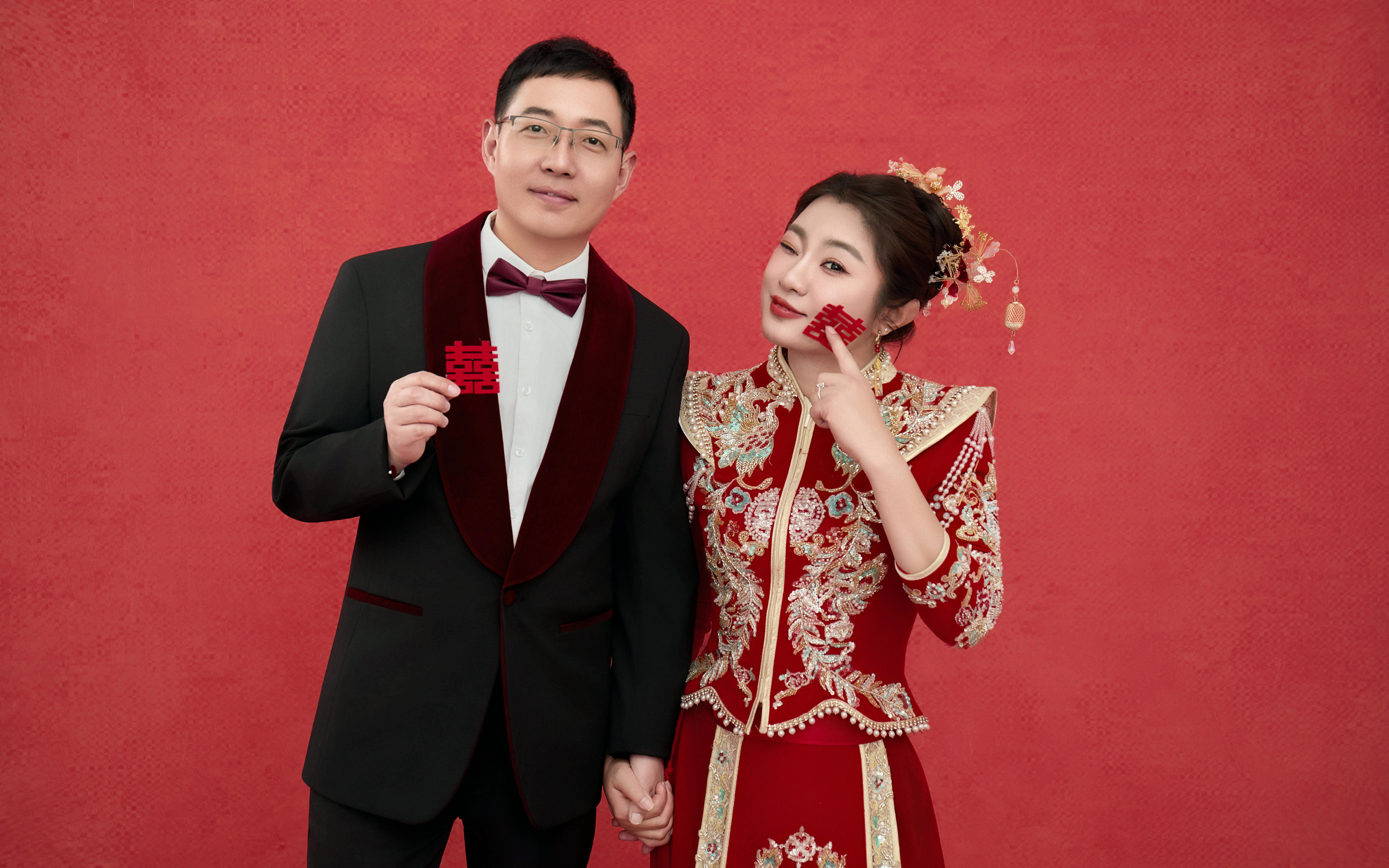 红绸为媒，囍字为证