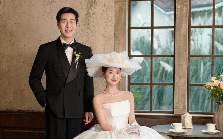 复古法式婚纱照👰‍♀️室内主题优雅上新～