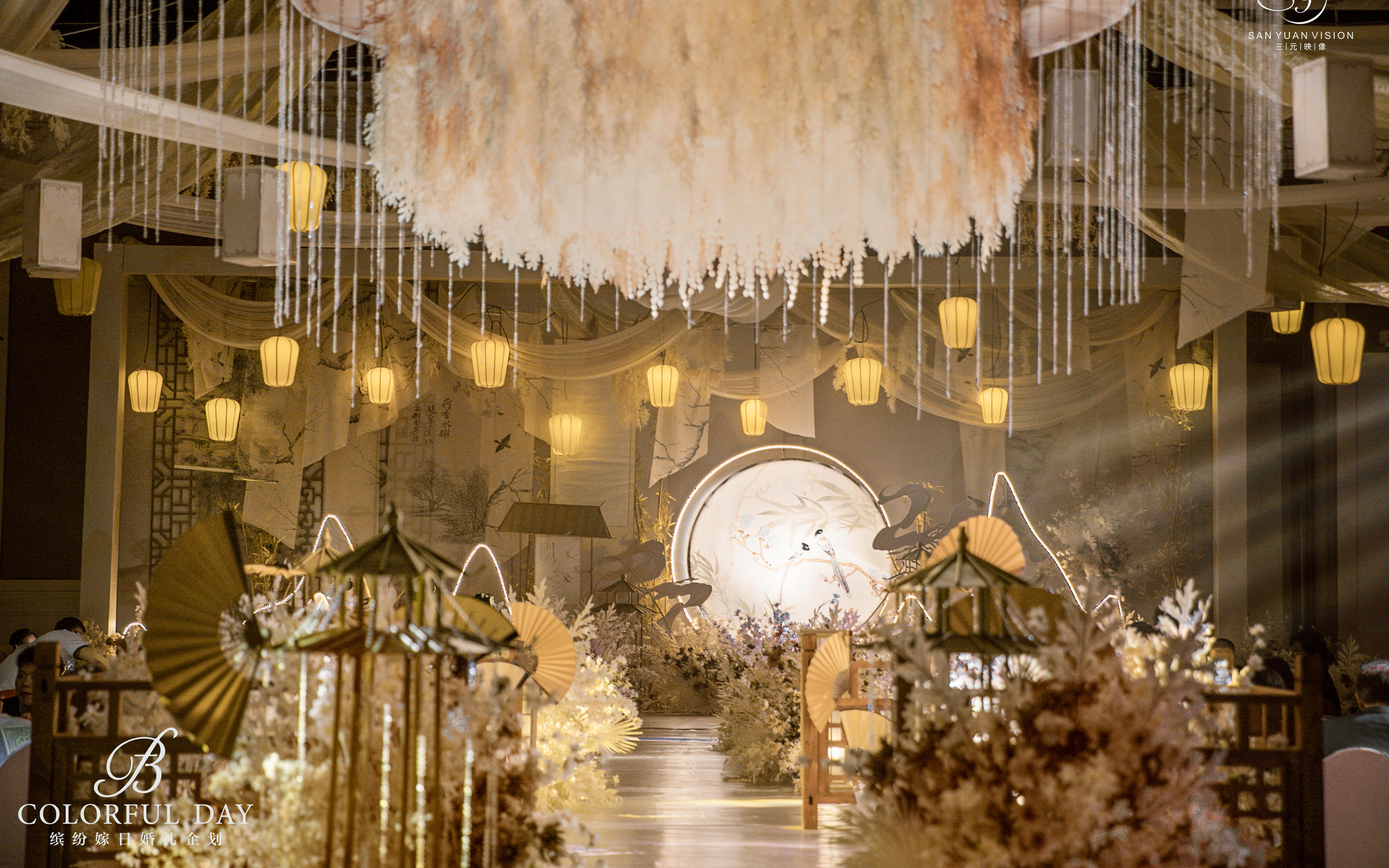 《山有木兮月有明》是香槟色的新中式婚礼嗷~