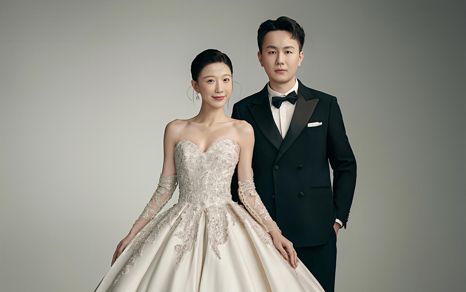 描摹纯净浪漫的极简 高定肖像婚照