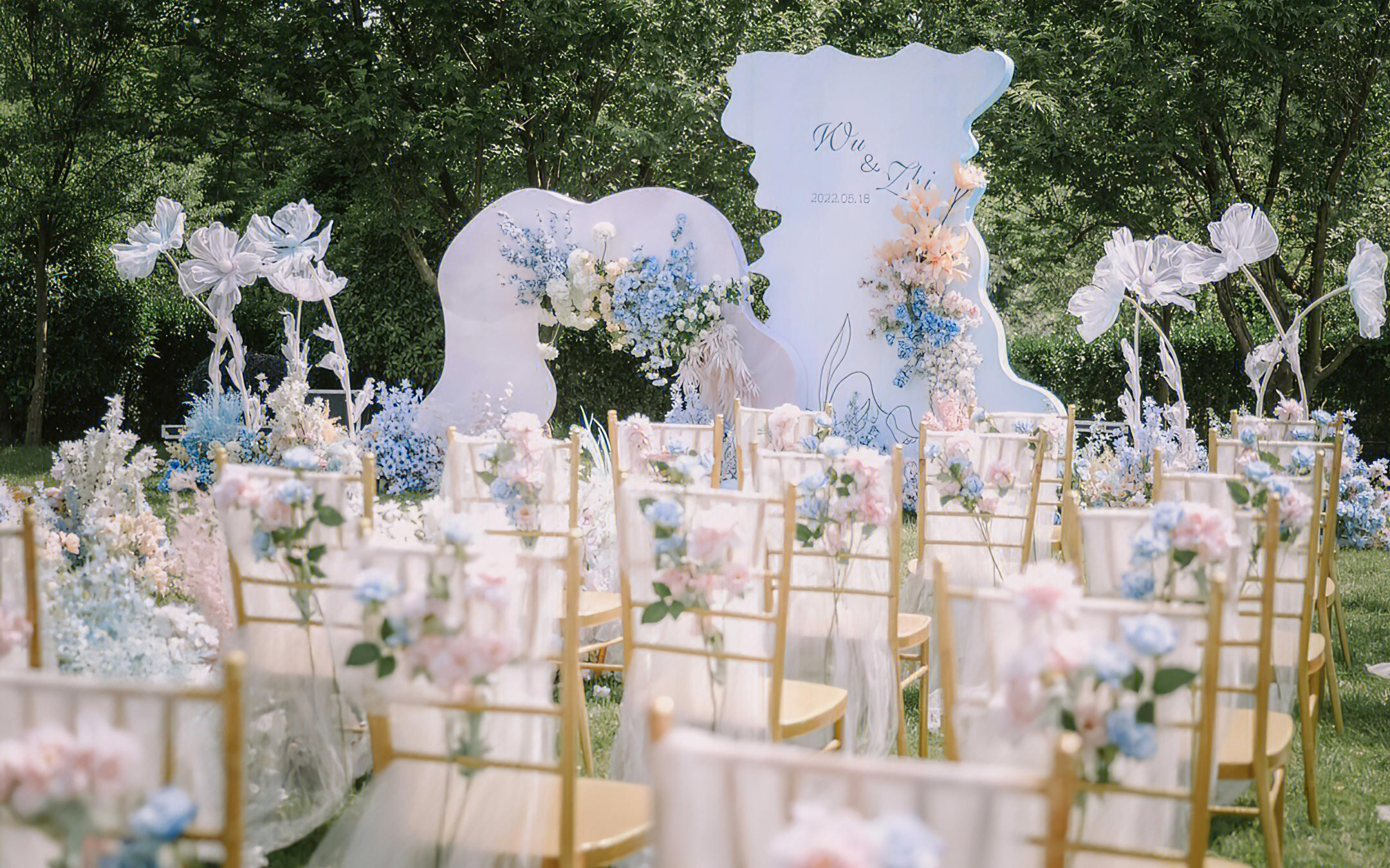 【云锦婚礼】天空下的白蓝色草坪婚礼