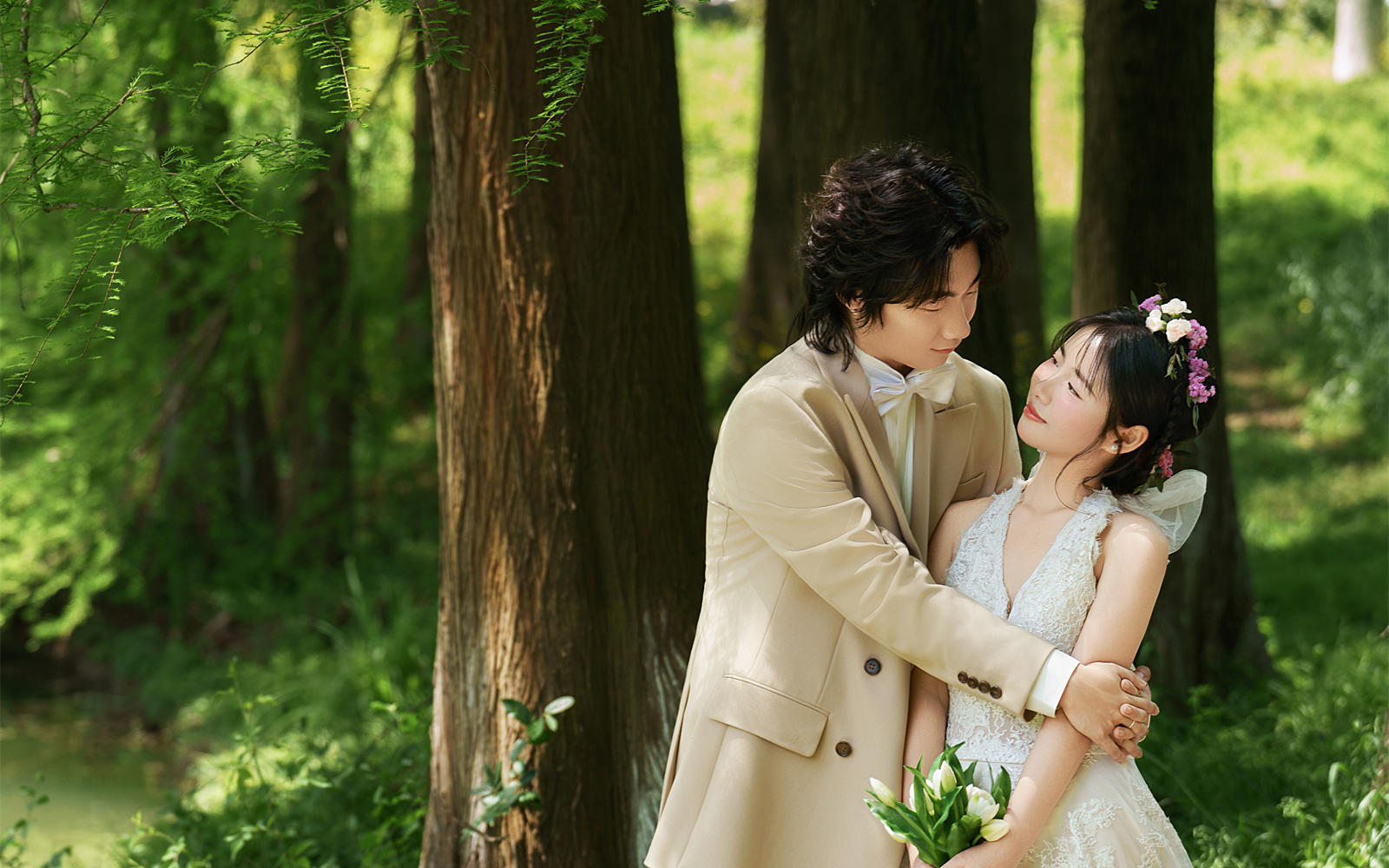 ??少女感爆棚！這組森系婚紗照甜到我心巴上了?