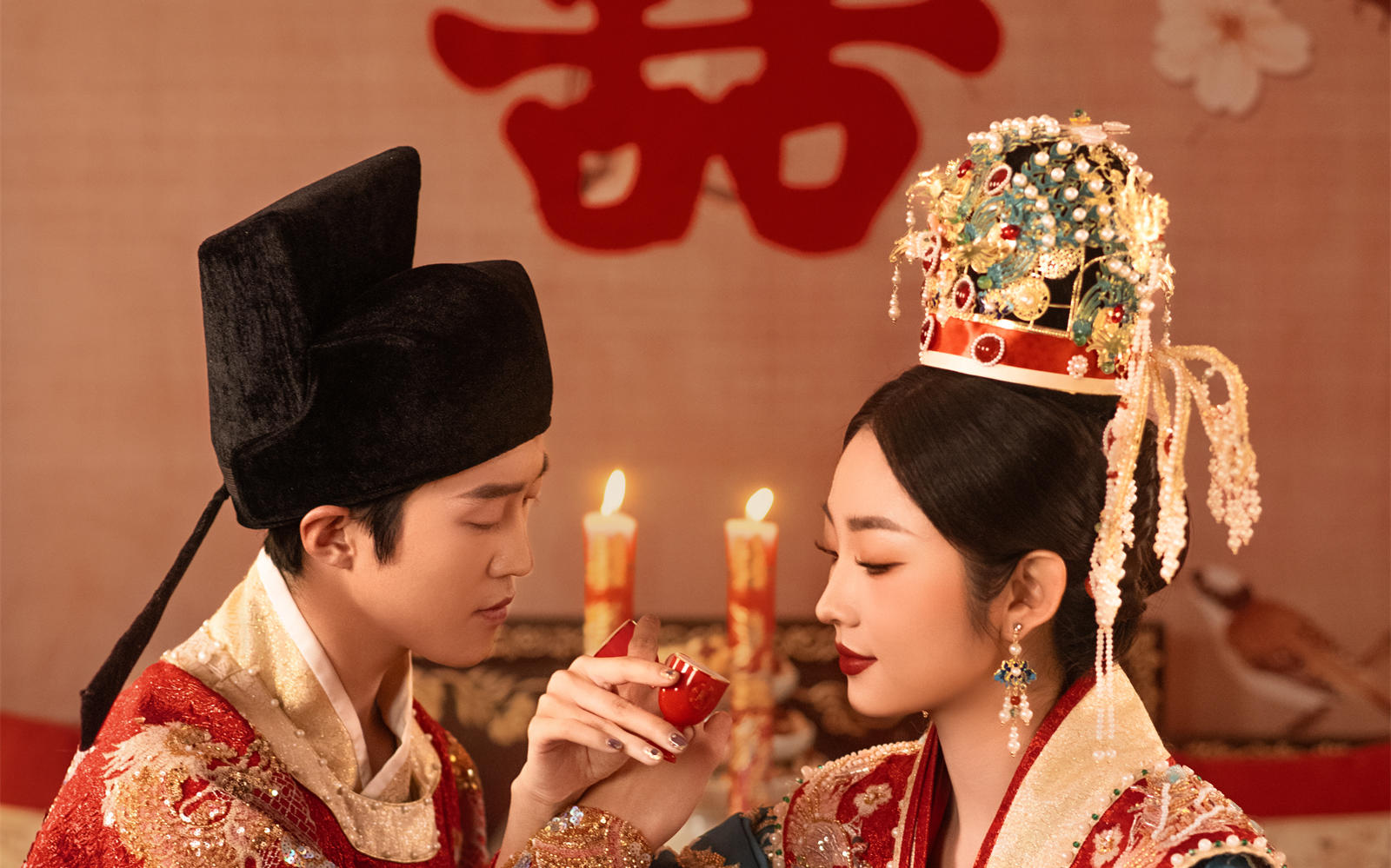 人生要嘗試一次漢服婚紗照??簡(jiǎn)直美哭
