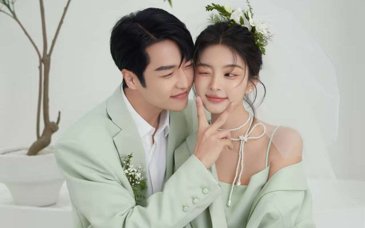 这组绿色西装婚纱照美到失语！